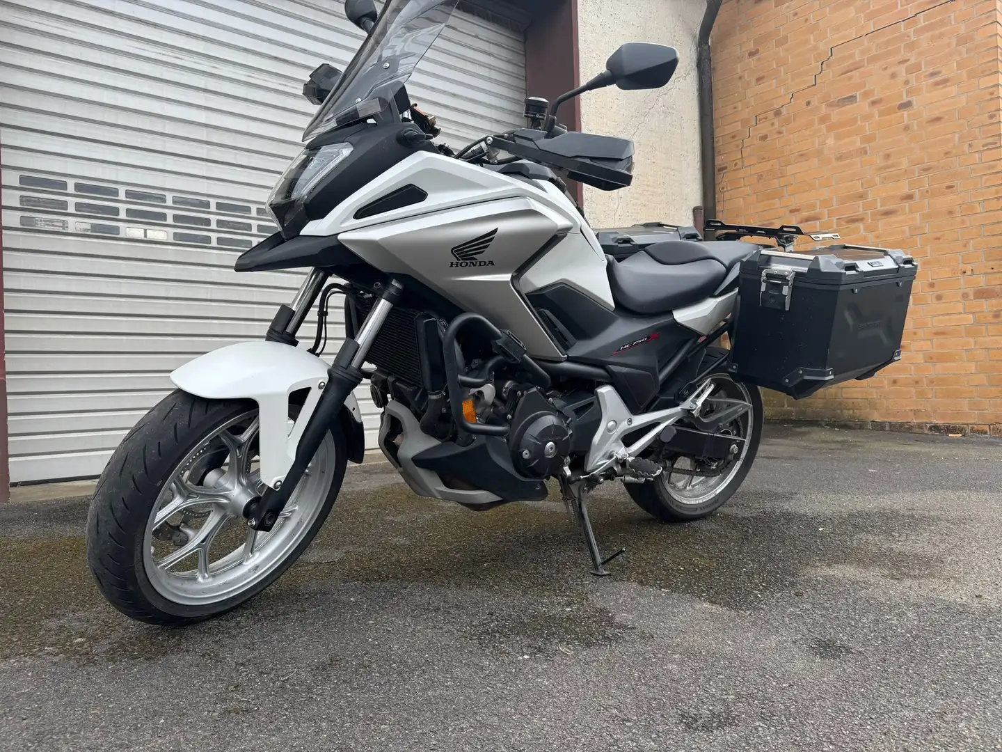 Honda NC 750 Honda NC 750 X RC90 Bílá - 2