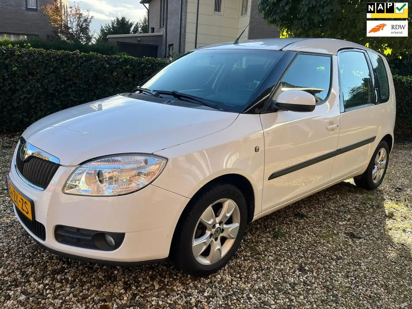 Skoda ROOMSETR AUTOMAAT 1.6-16V Elegance Alb - 1