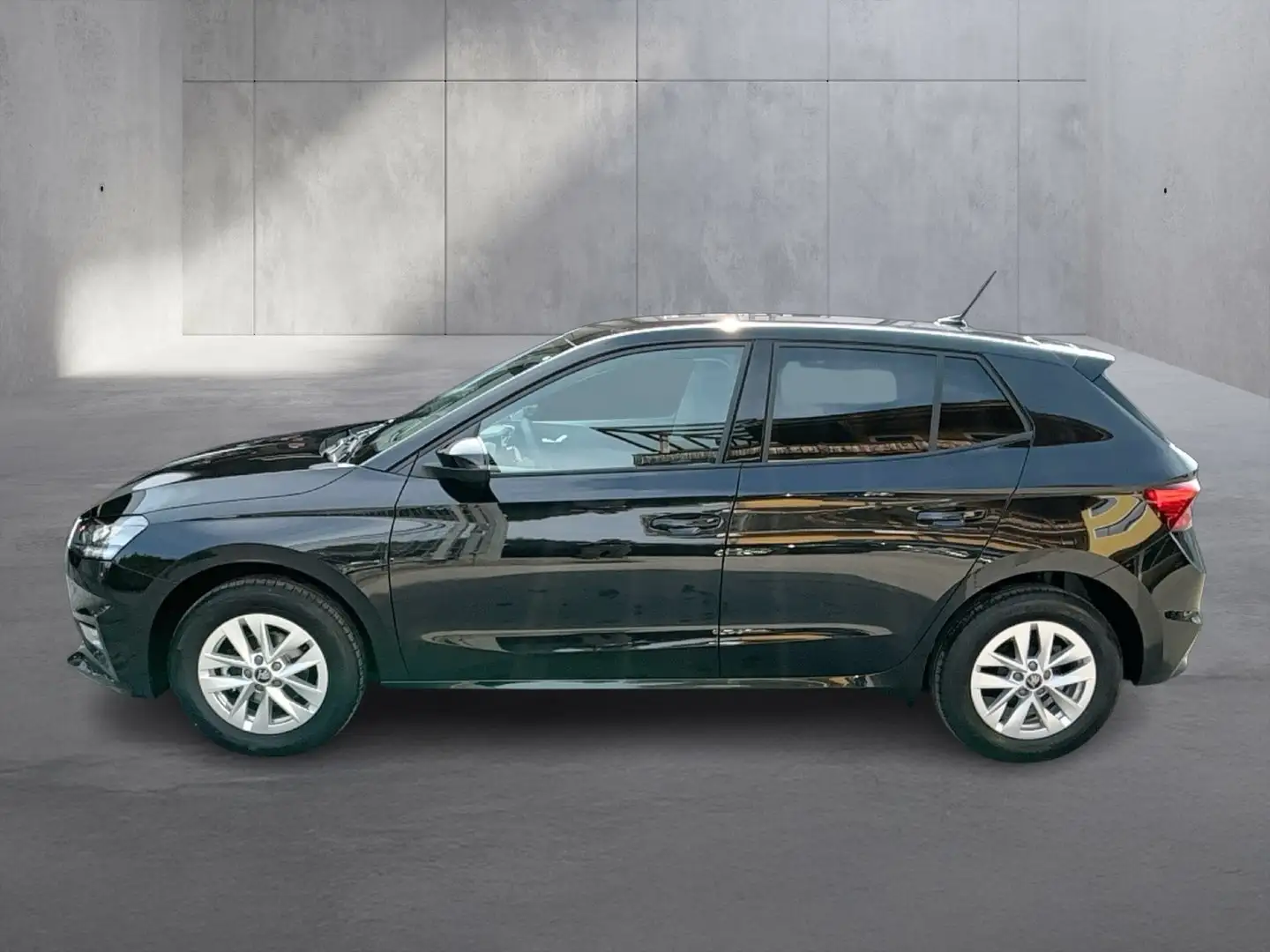 Skoda Fabia Essence Schwarz - 2