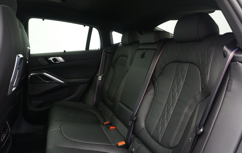 BMW X6 40d xDrive M Sport Pro,Pano,Integral,Massage — photo 13