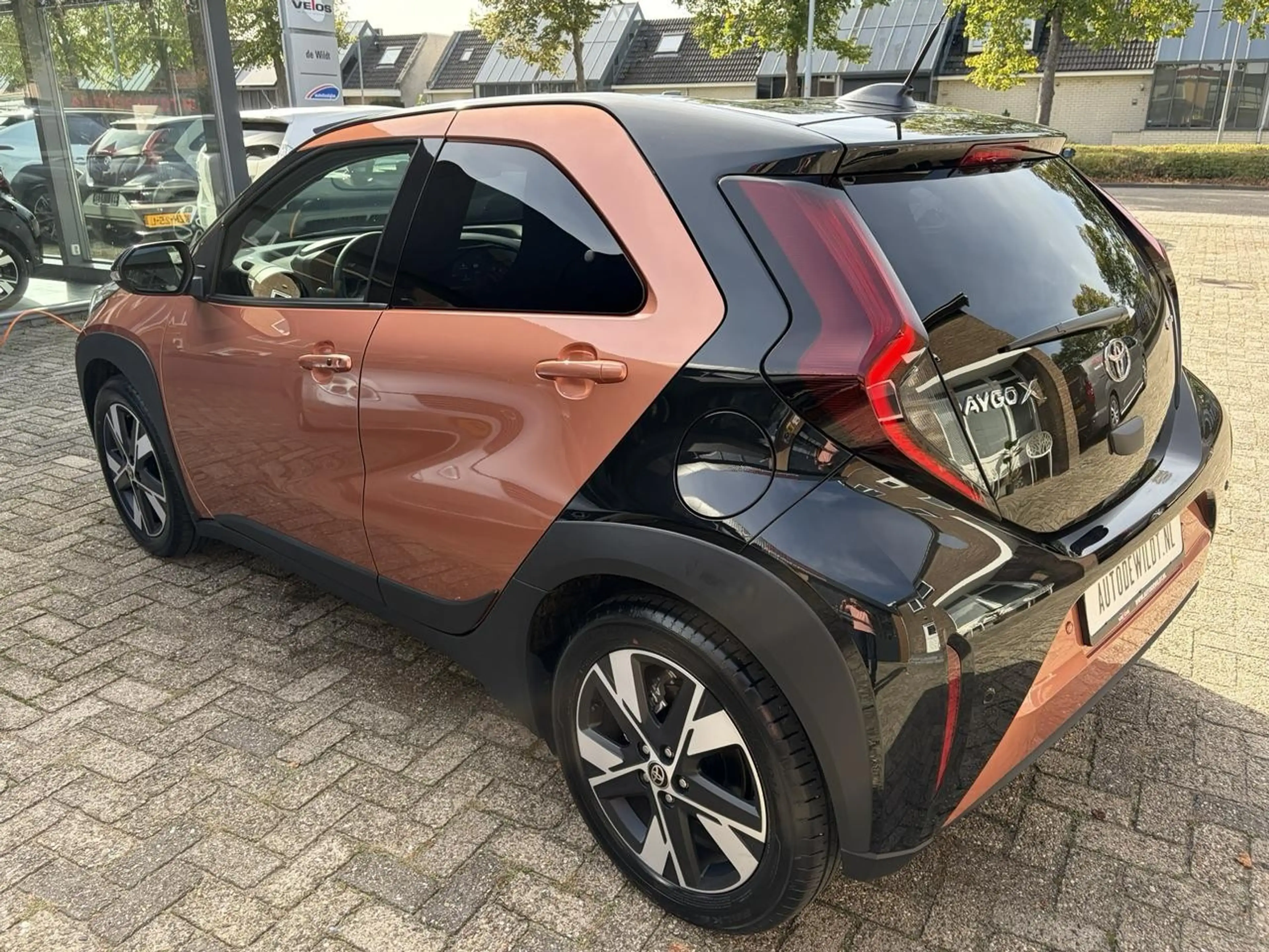 Toyota Aygo X 1.5 Hybrid 115 Pulse + Smart Pack A/T — photo 5