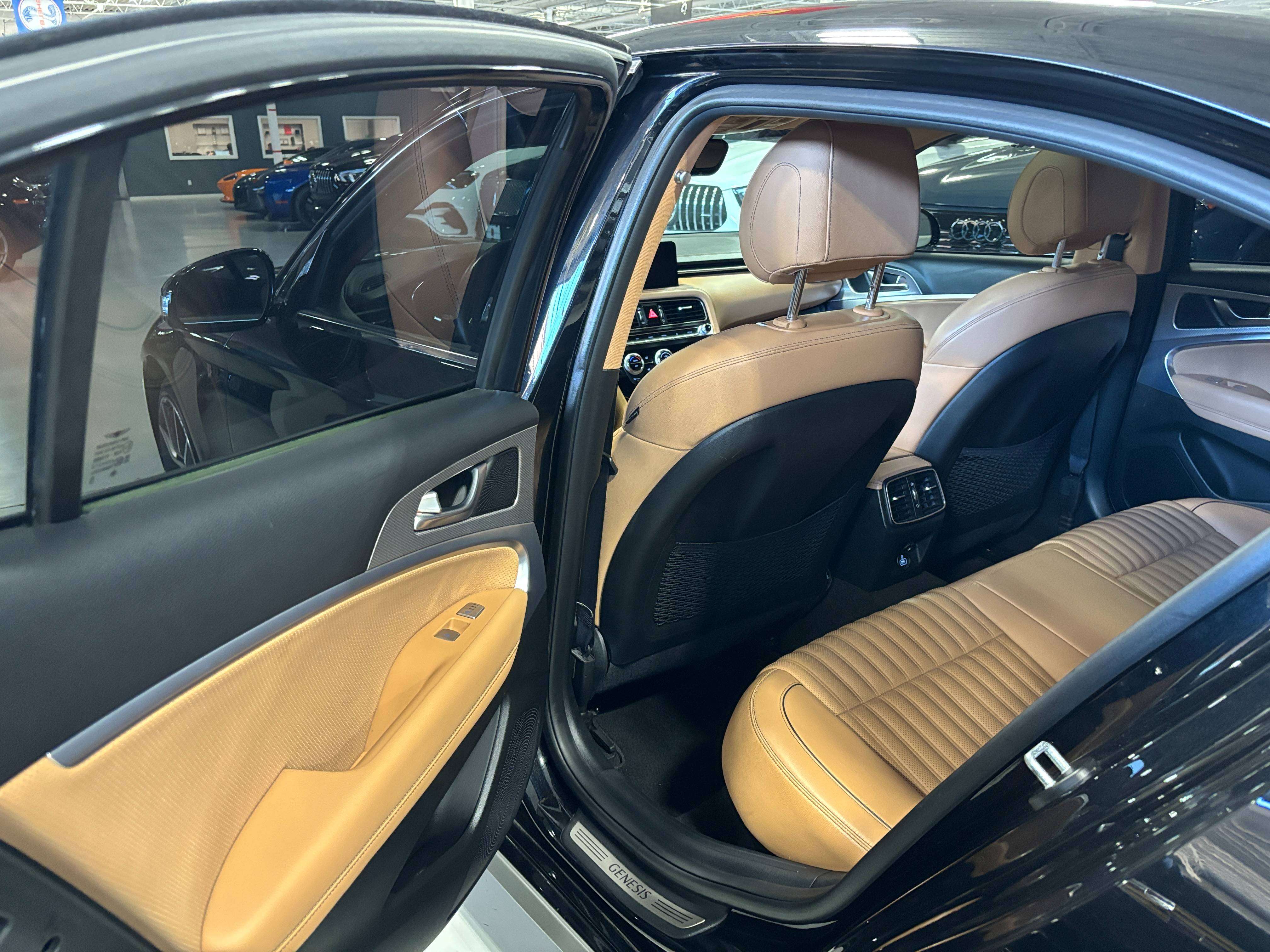 2023 Genesis G70