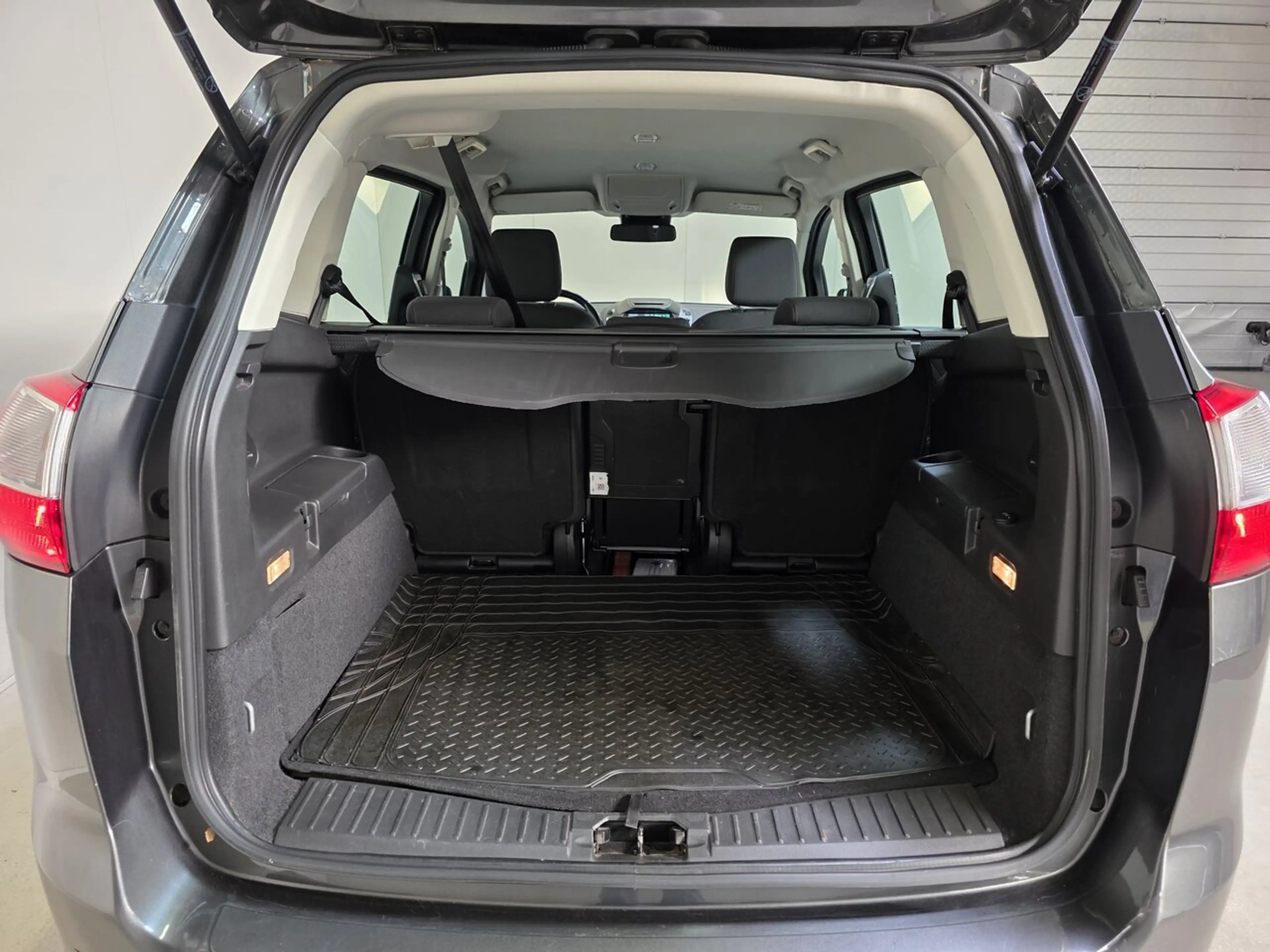 Ford Grand C-Max 1.0 Benzine - GPS - Airco - Topstaat! — photo 11