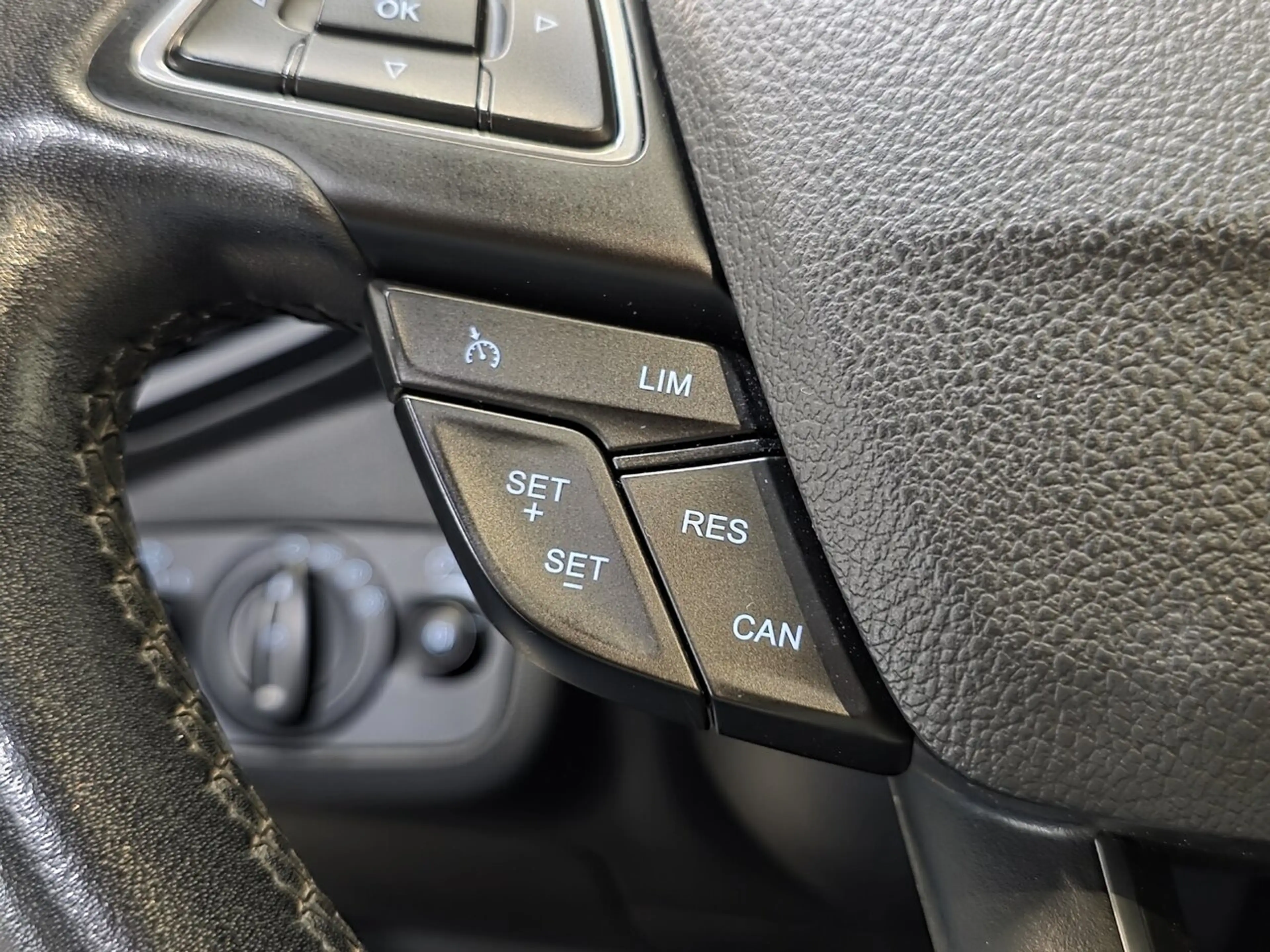 Ford Grand C-Max 1.0 Benzine - GPS - Airco - Topstaat! — photo 23