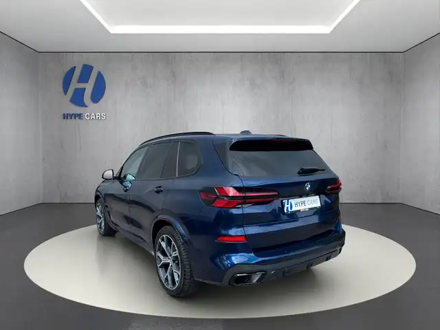 BMW X5 view 5