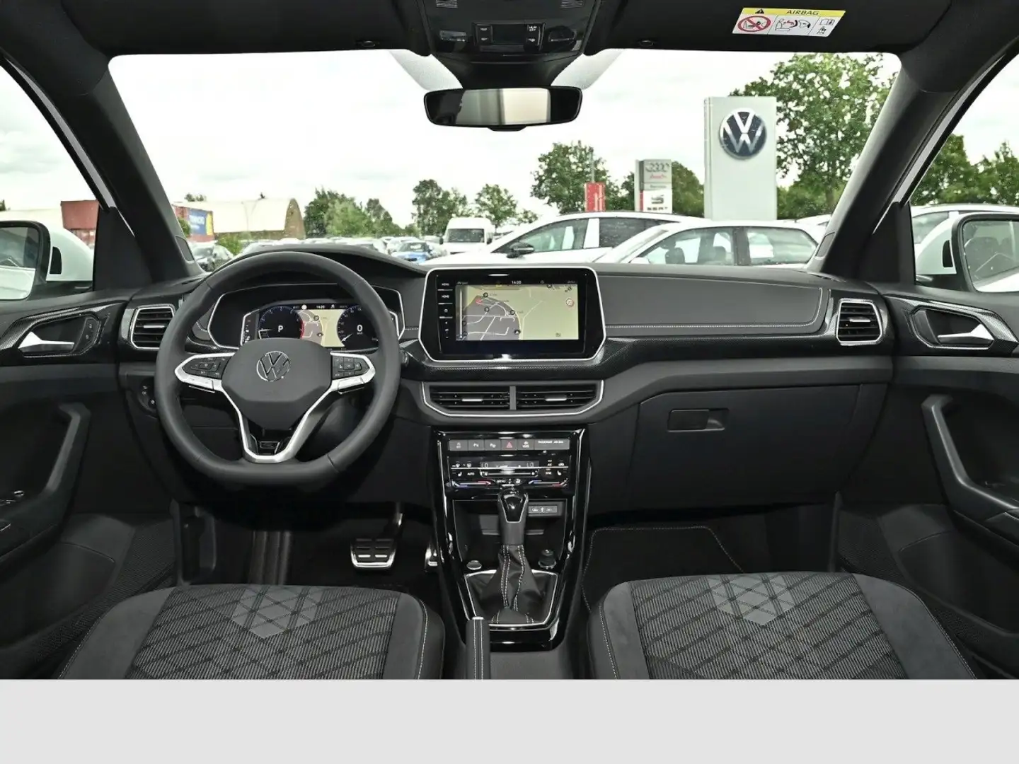 Volkswagen T-Cross 1.0 TSI DSG OPF R-Line 1,99% Fin* Travel&Comfort K Weiß - 2