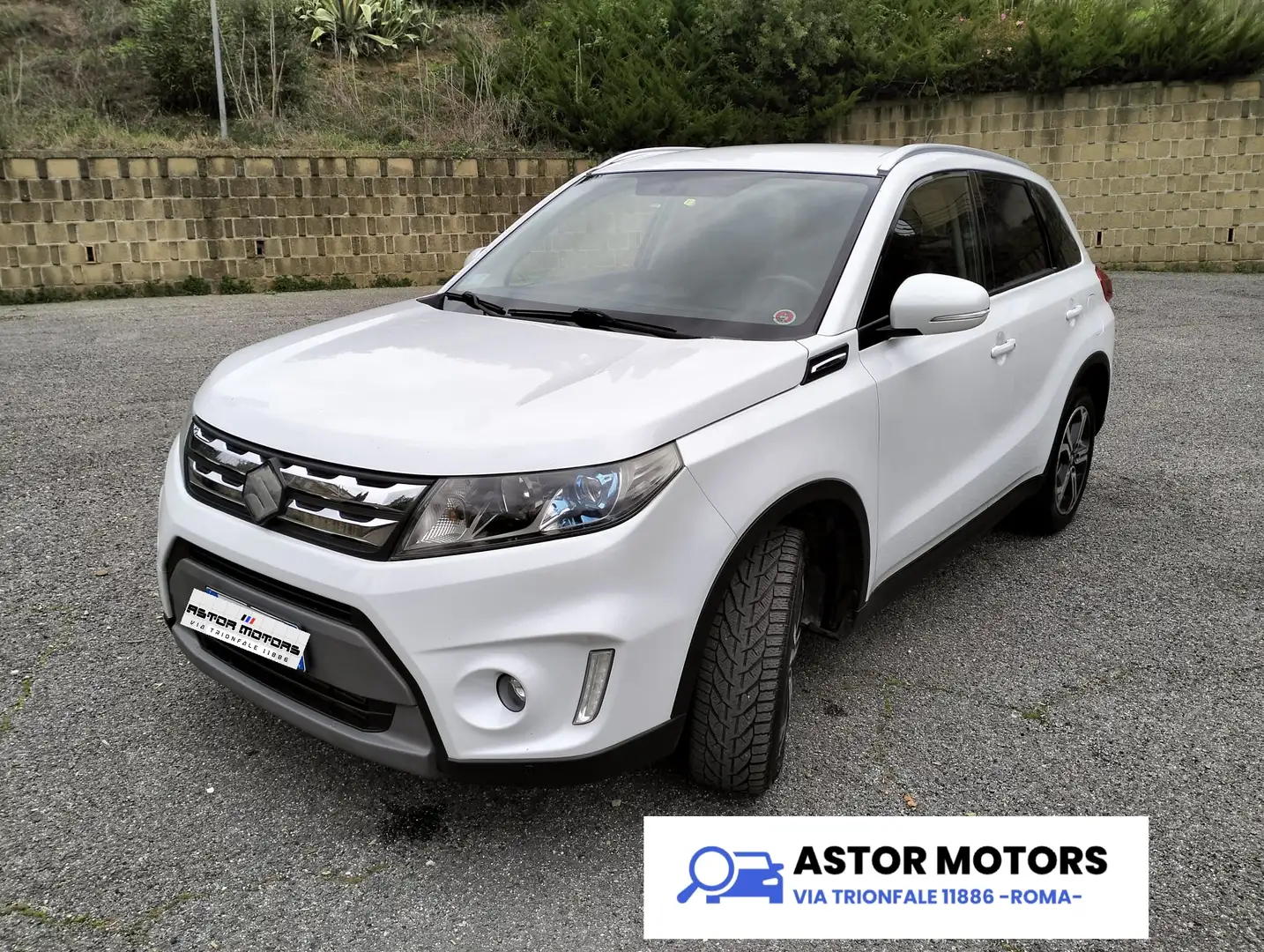 Suzuki Vitara Vitara II 1.6 ddis Exclusive 4x4 Navi Cruise Weiß - 1