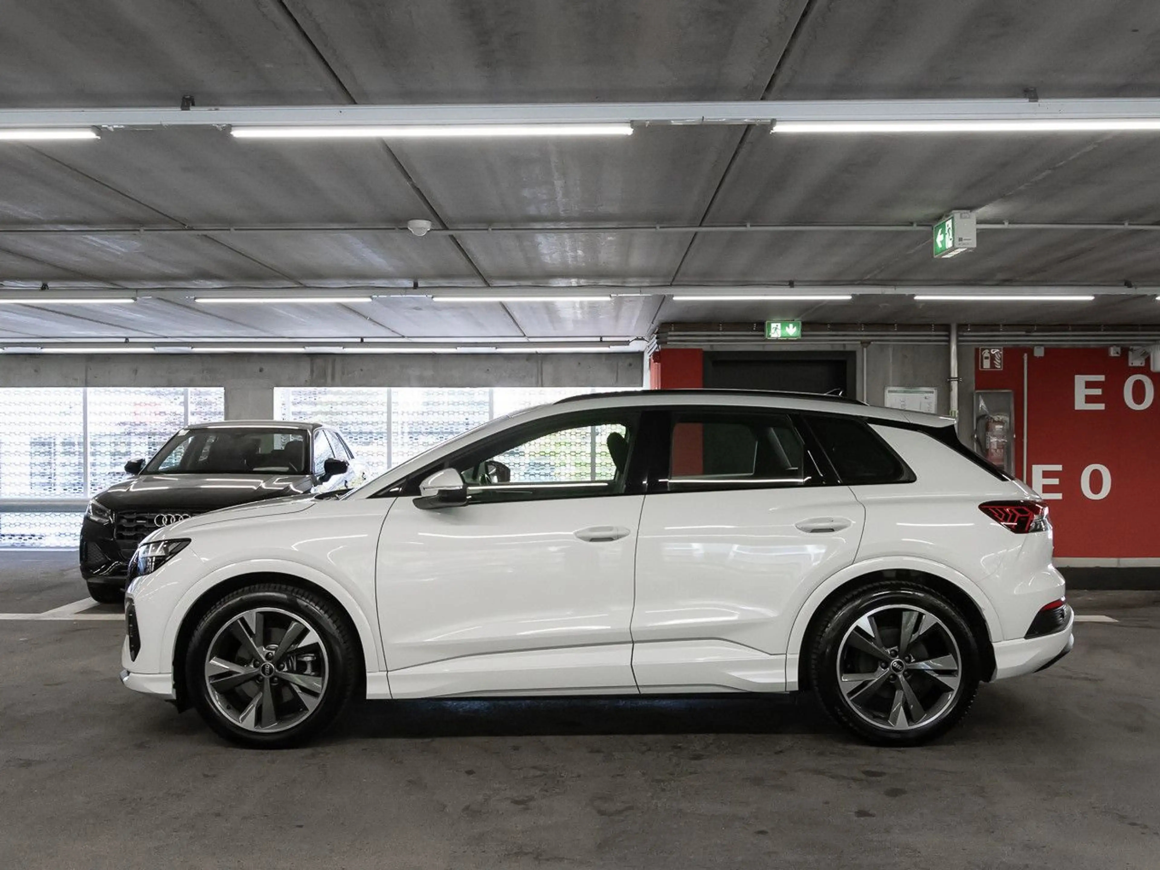 Audi Q4 e-tron 35 Standklima SONOS Keyless Navi+ — photo 2