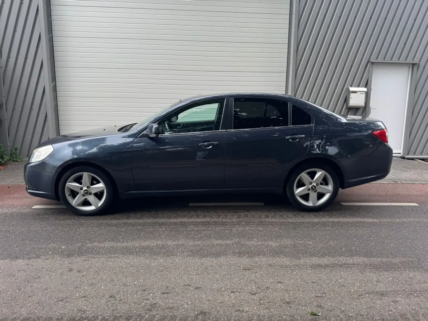 Chevrolet Epica 2.5i Executive Grau - 2