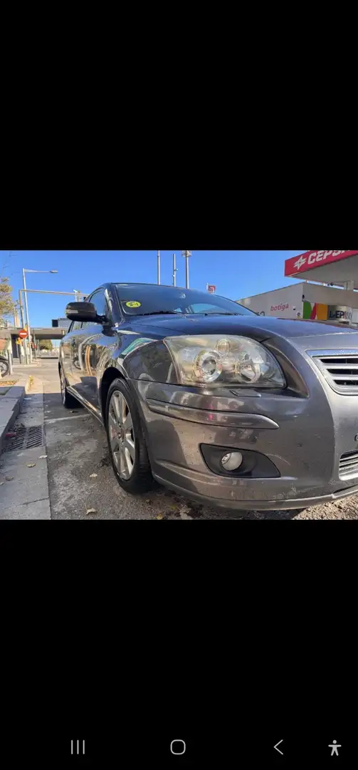 Toyota Avensis 2.2D-4D Executive - 2