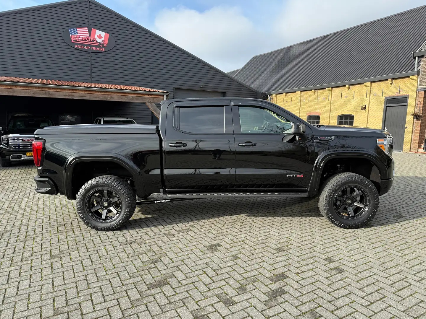 GMC Sierra AT4 6.2L V8 Pick-Up Bedrijfswagen Negro - 2