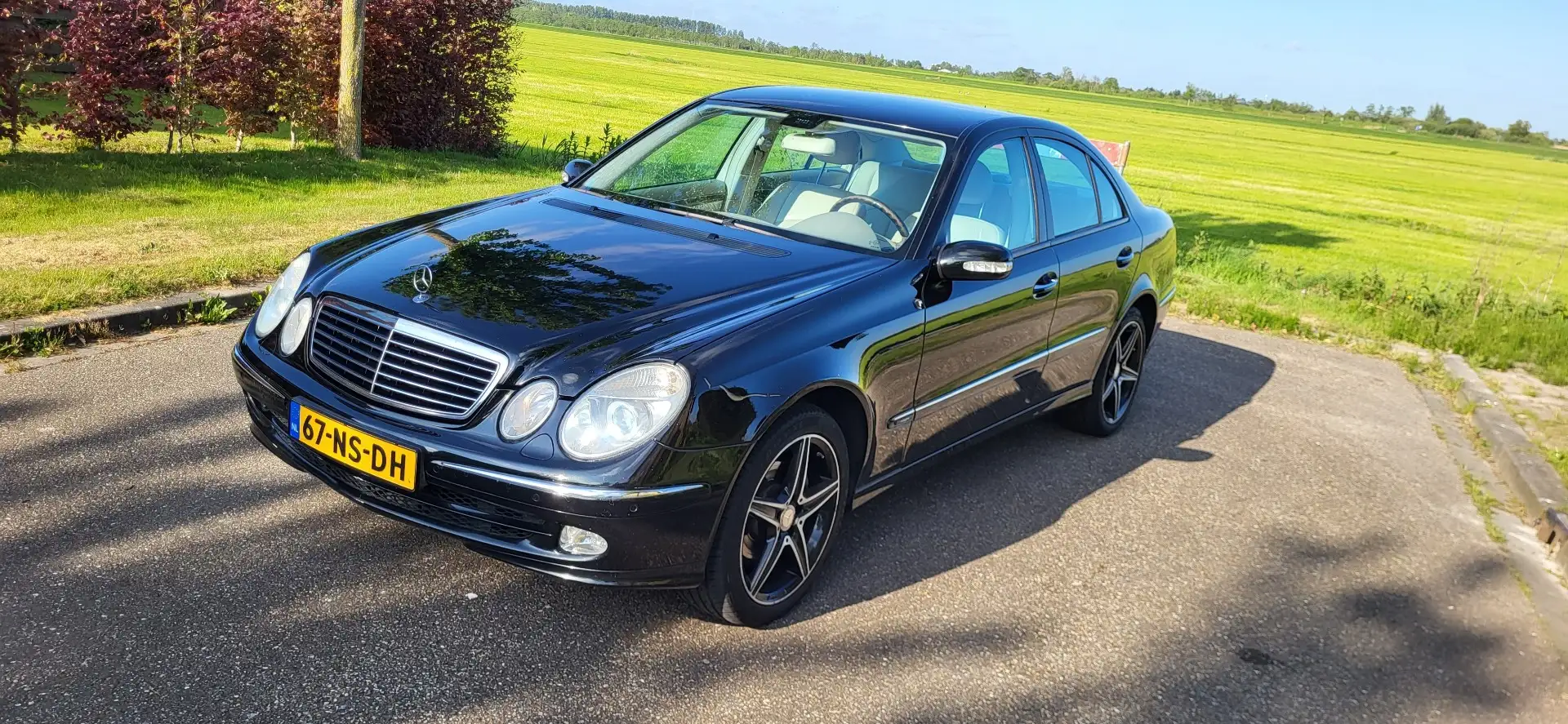 Mercedes-Benz E 240 Avantgarde nap 0640124424 Czarny - 2