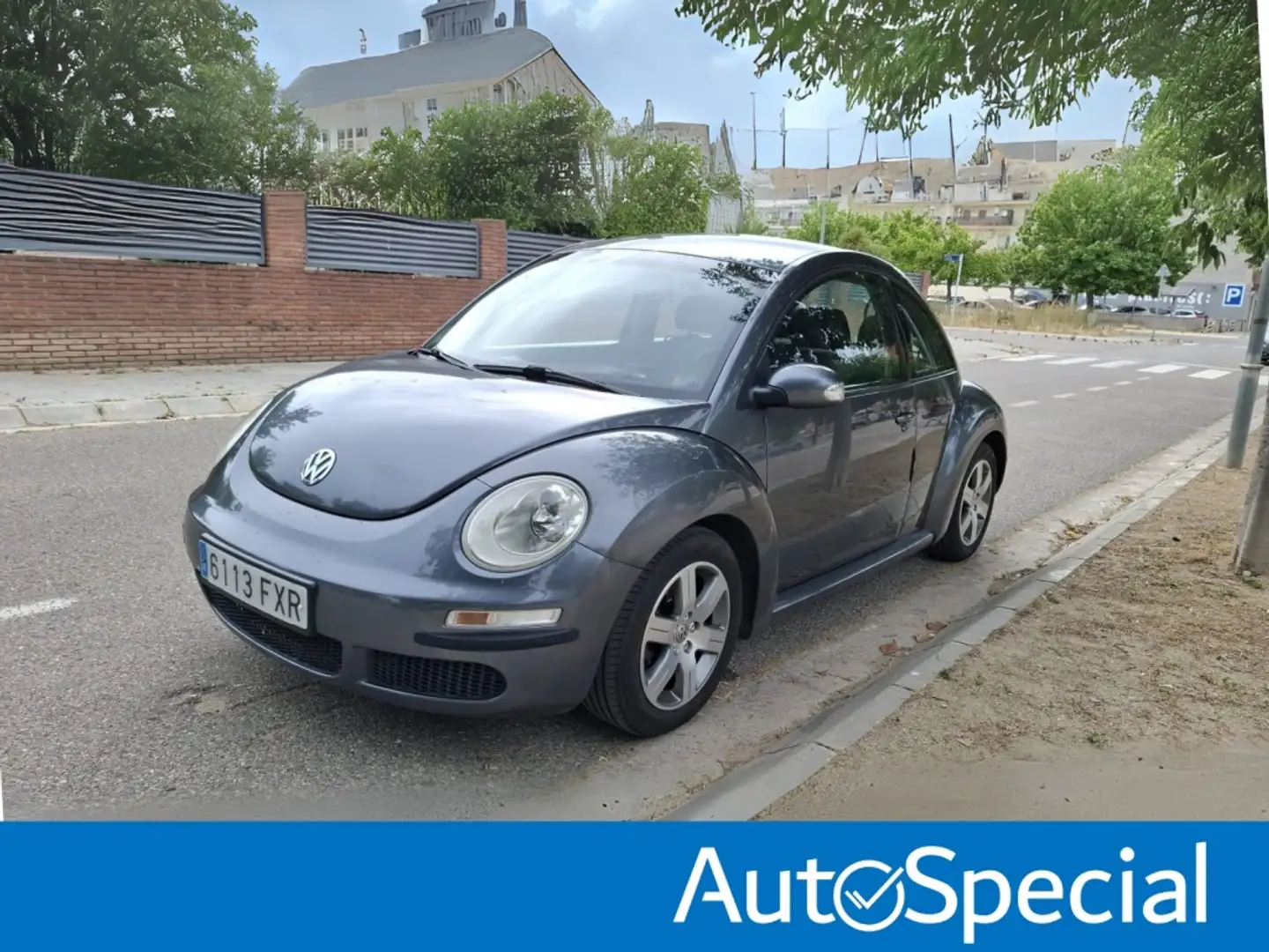 Volkswagen Beetle 1.6 Gri - 1