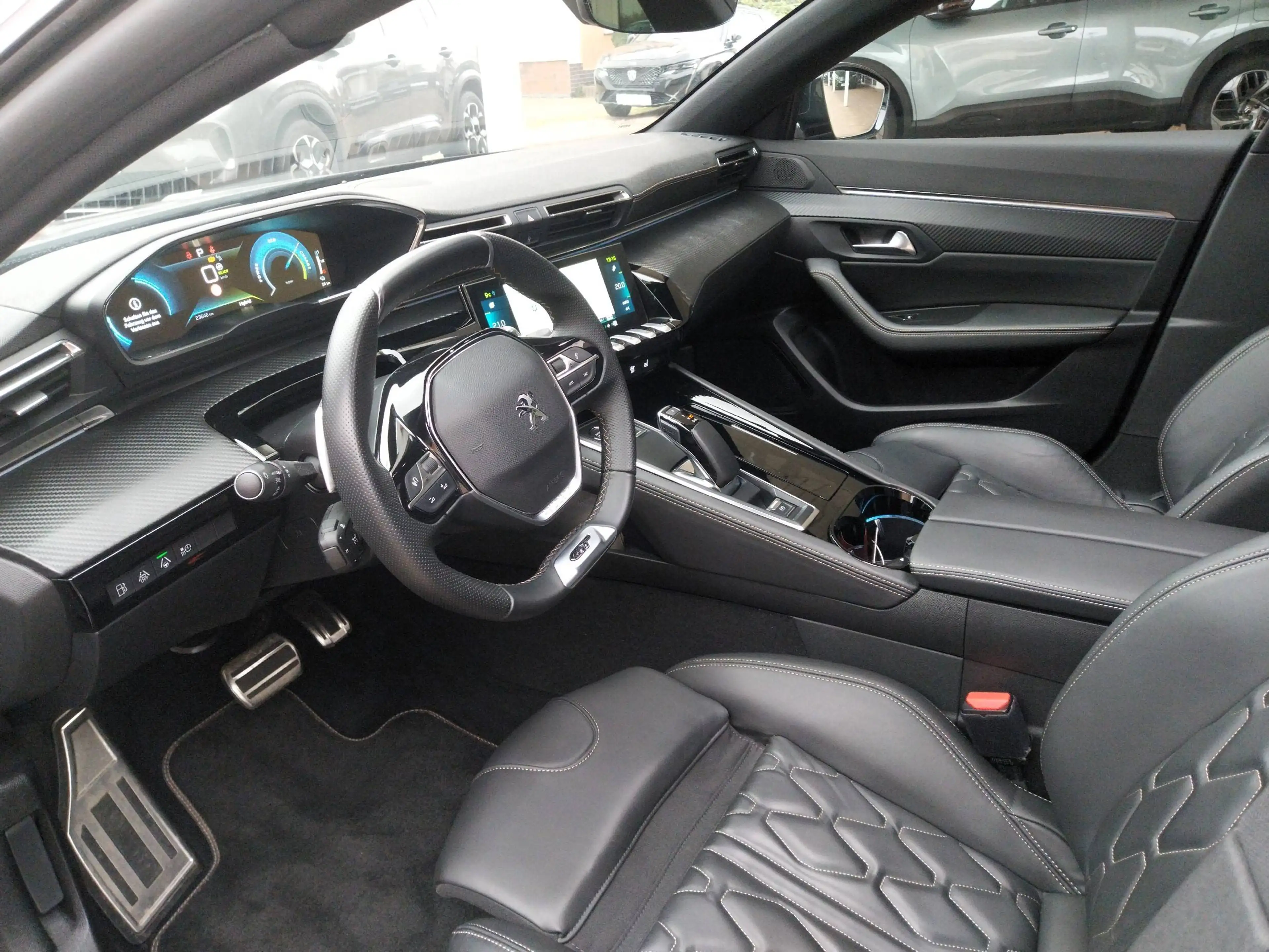 Peugeot 508 SW Hybrid 225 GT *SCHIEBEDACH,NIGHTVISION,SHZ* — photo 8