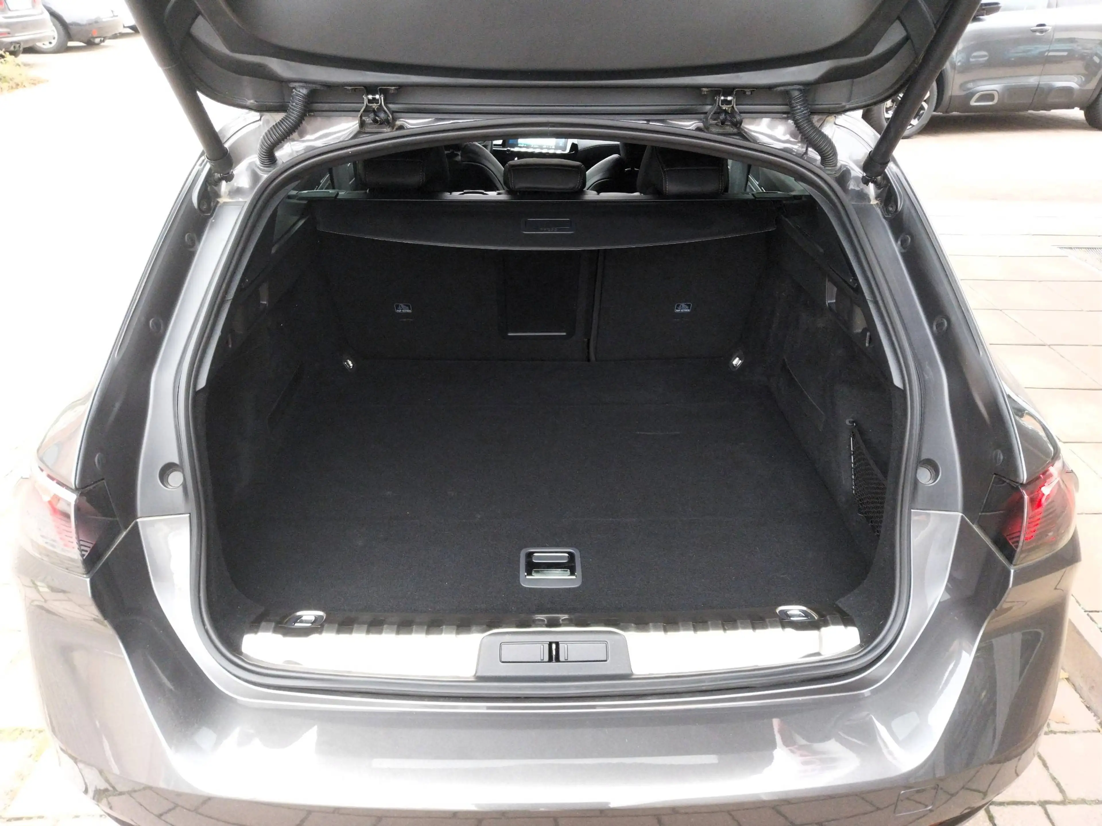 Peugeot 508 SW Hybrid 225 GT *SCHIEBEDACH,NIGHTVISION,SHZ* — photo 6