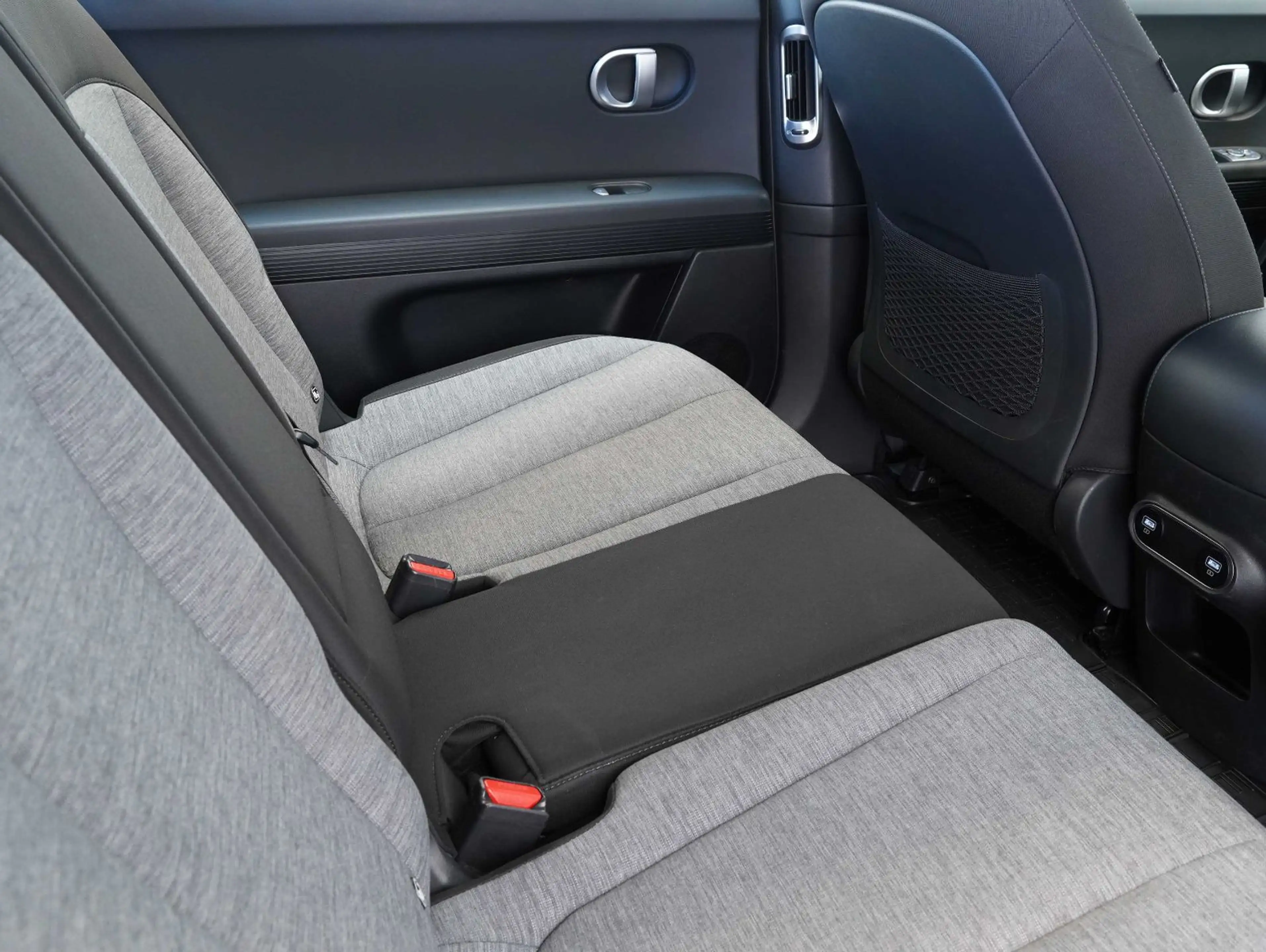 Hyundai IONIQ 5 Dynamiq Elektro LED/NAVI/KAMERA/AHK — photo 13