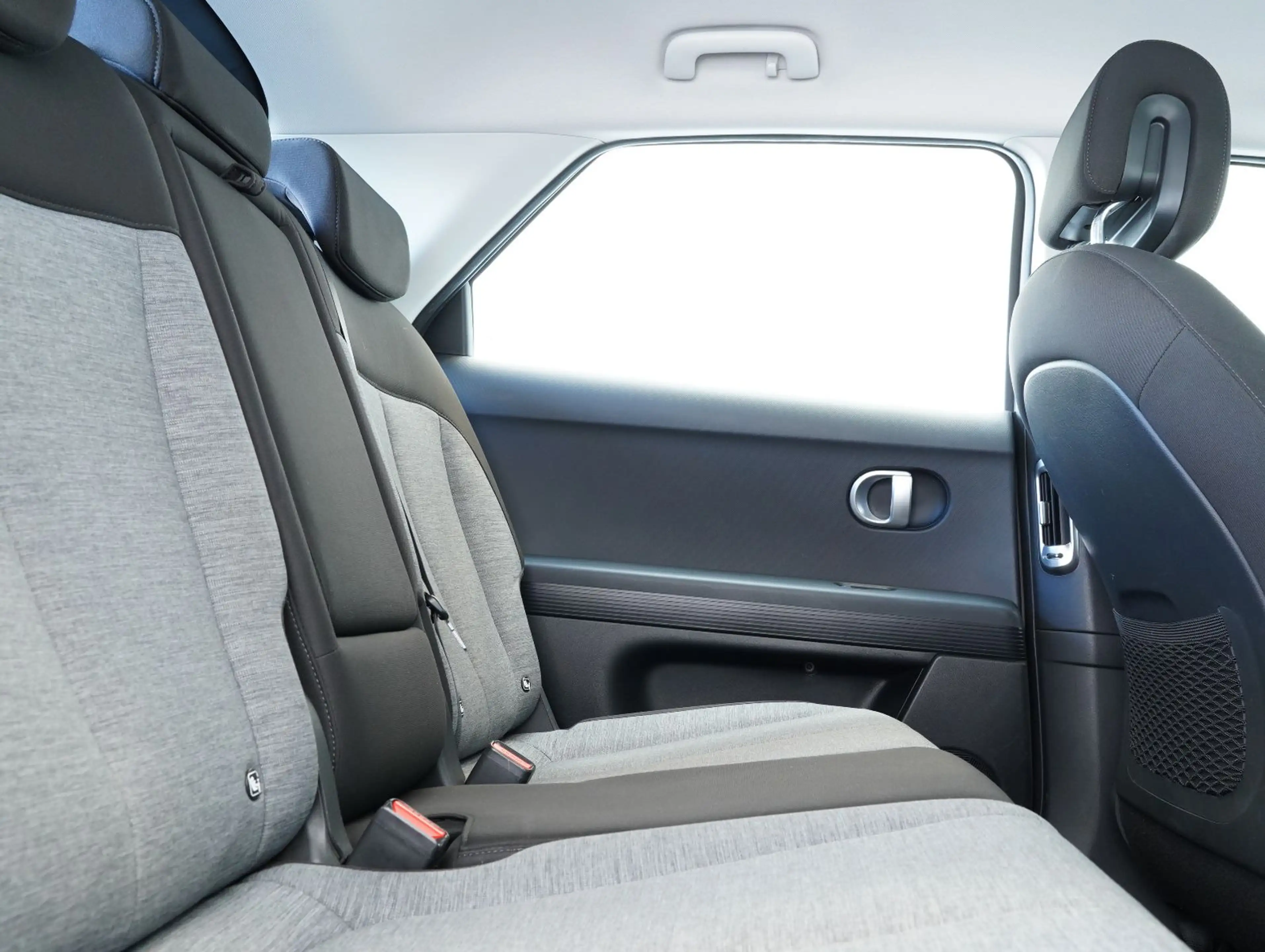 Hyundai IONIQ 5 Dynamiq Elektro LED/NAVI/KAMERA/AHK — photo 12