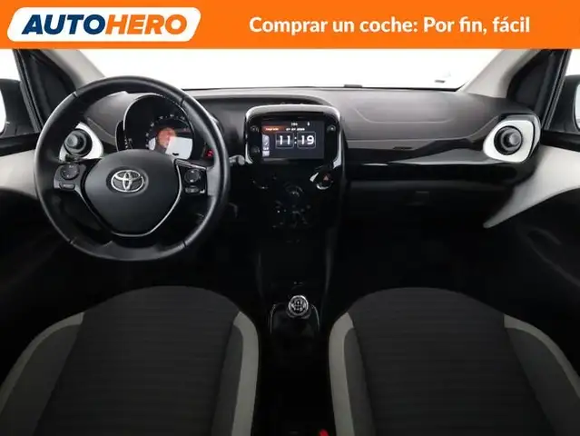 Toyota Aygo view 13
