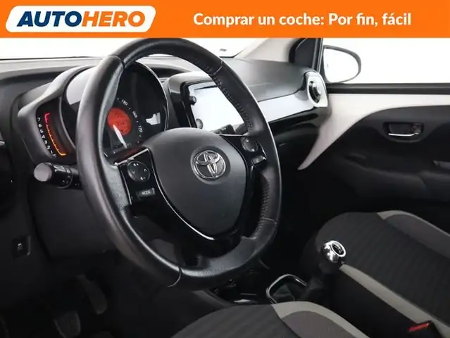 Toyota Aygo view 12