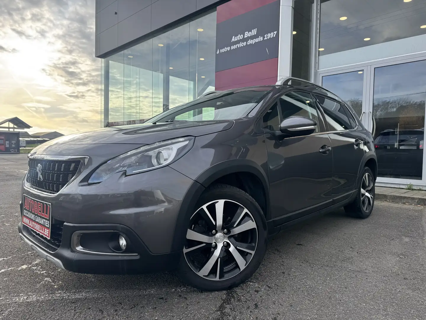 Peugeot 2008 2008 1.5 BlueHDi**BOITE AUTO**ALLURE**TOIT PANO Grijs - 1