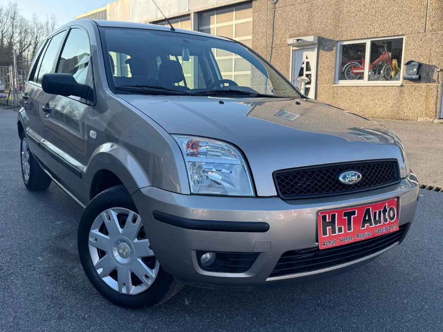 Ford Fusion 1.4i 16v/Airco/Boite automatique/-68.000-Kms/Euro4 Gris - 2