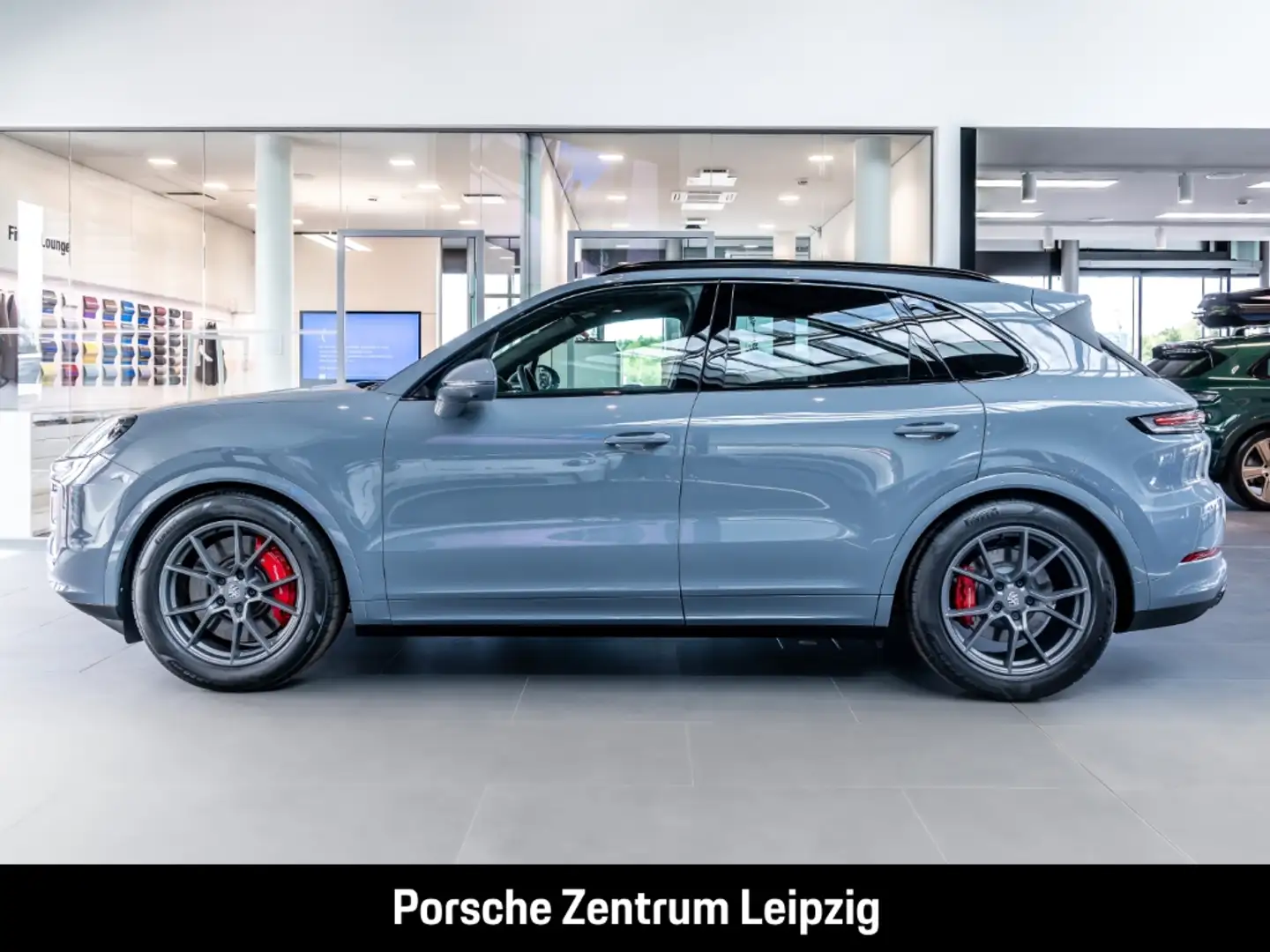 Porsche Cayenne S SportDesign PDCC HeadUp Sitzlüftung AHK Grau - 2