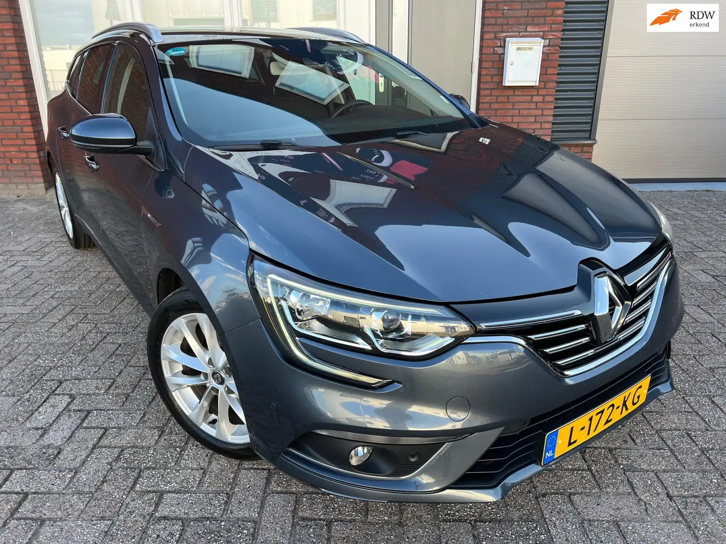 Renault Megane Estate 1.3 TCe GT-Line / Navi / PDC / Camera / Par Grijs - 1