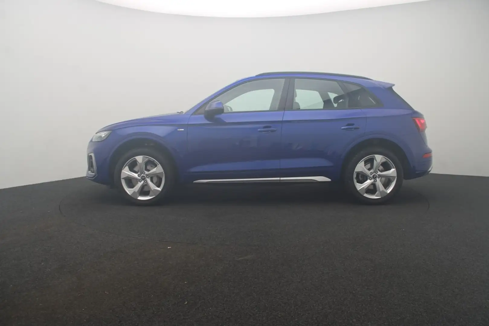 Audi Q5 50 TDI quattro S line LED Navi AHK Blau - 2