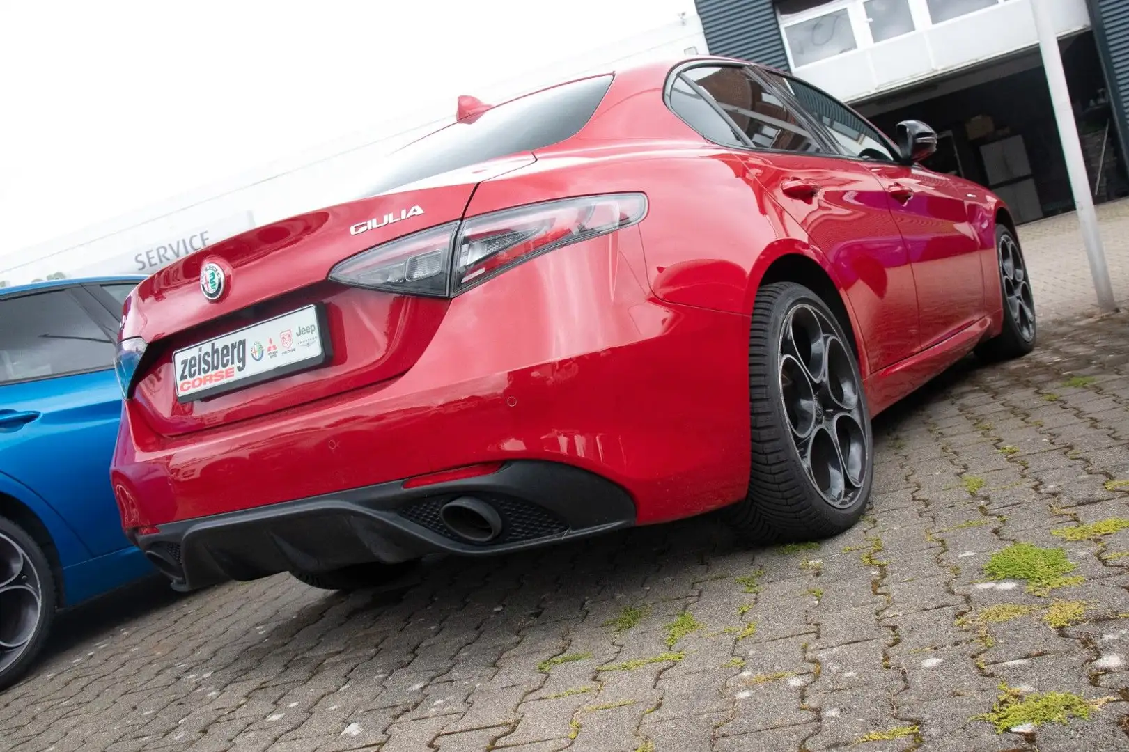 Alfa Romeo Giulia MY23 Veloce 2.0T AT8 Q4 Assis+Prem-Paket Rot - 2