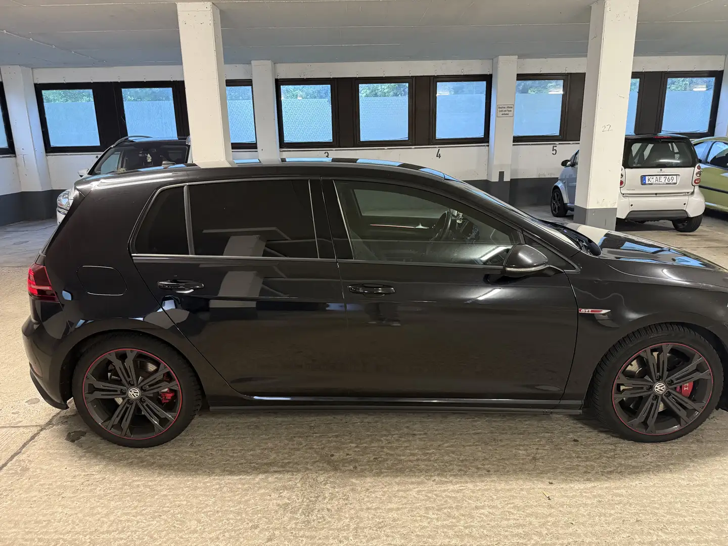 Volkswagen Golf GTI VW Golf 7 GTI Performance | Scheckheft | 245 PS - 2