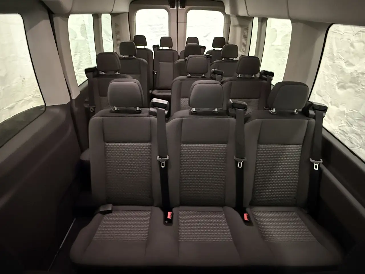 Ford Transit Passenger Wagon снимка Ford Transit Passenger Wagon