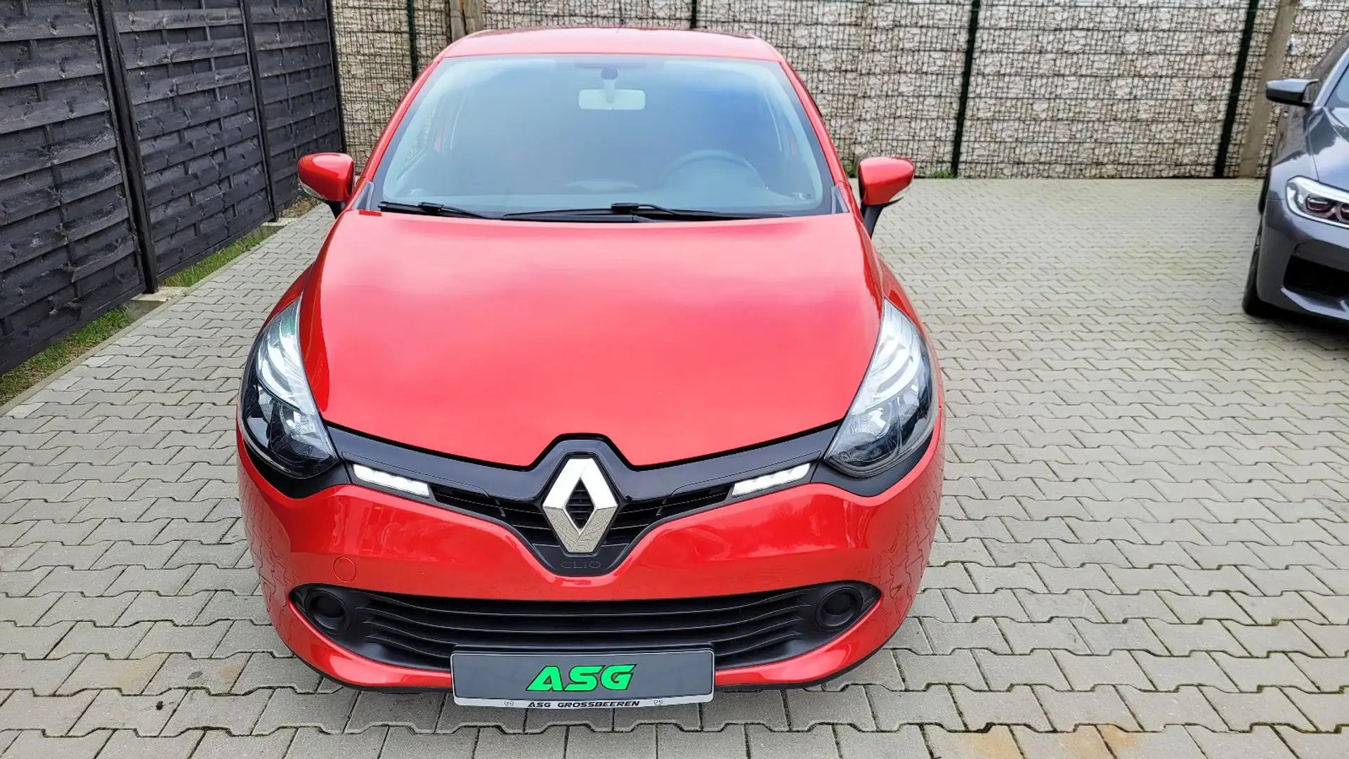 Renault Clio IV Expression - Navi / Tempomat Rouge - 2