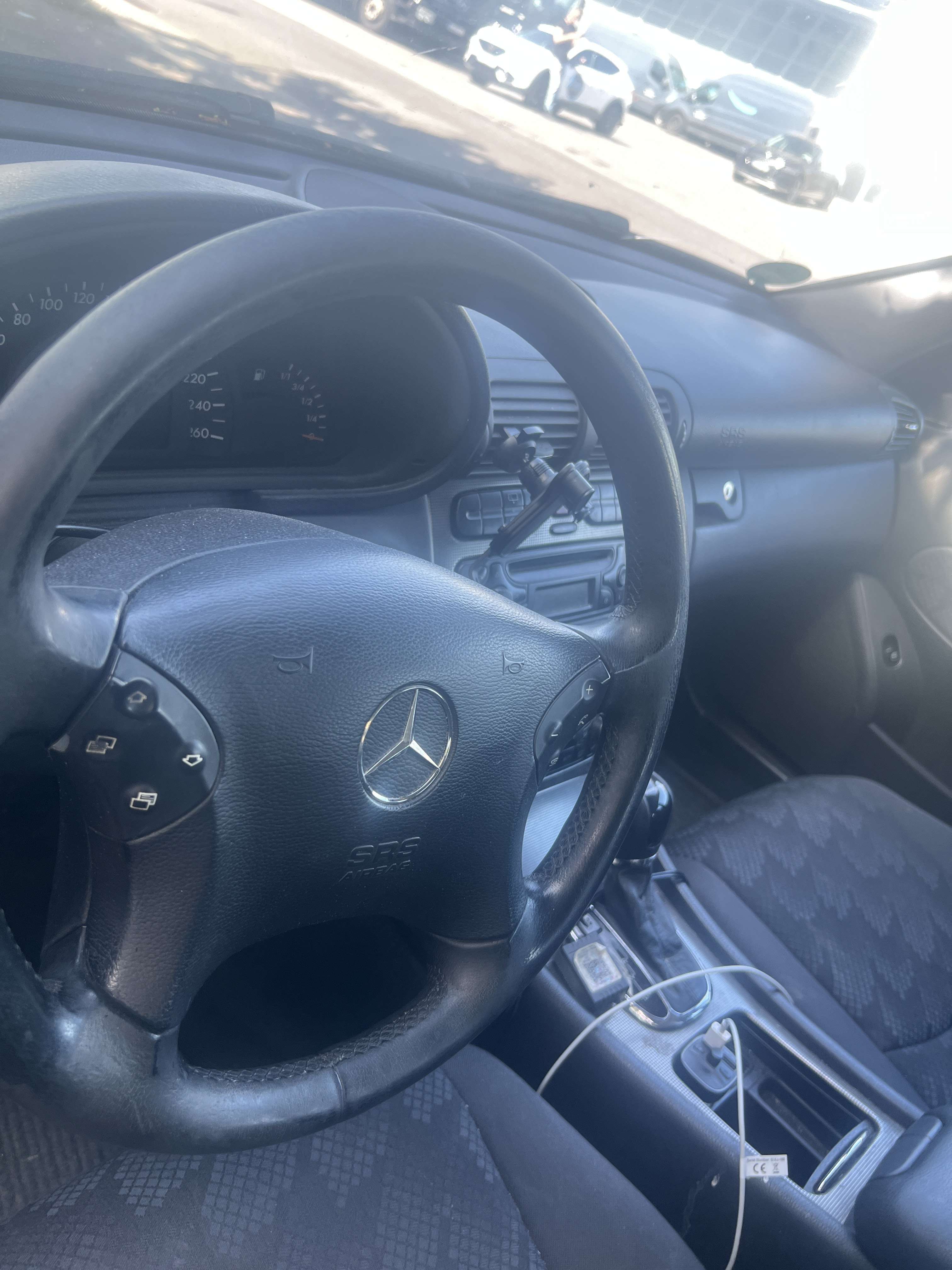 Second hand Mercedes Benz C-Class 