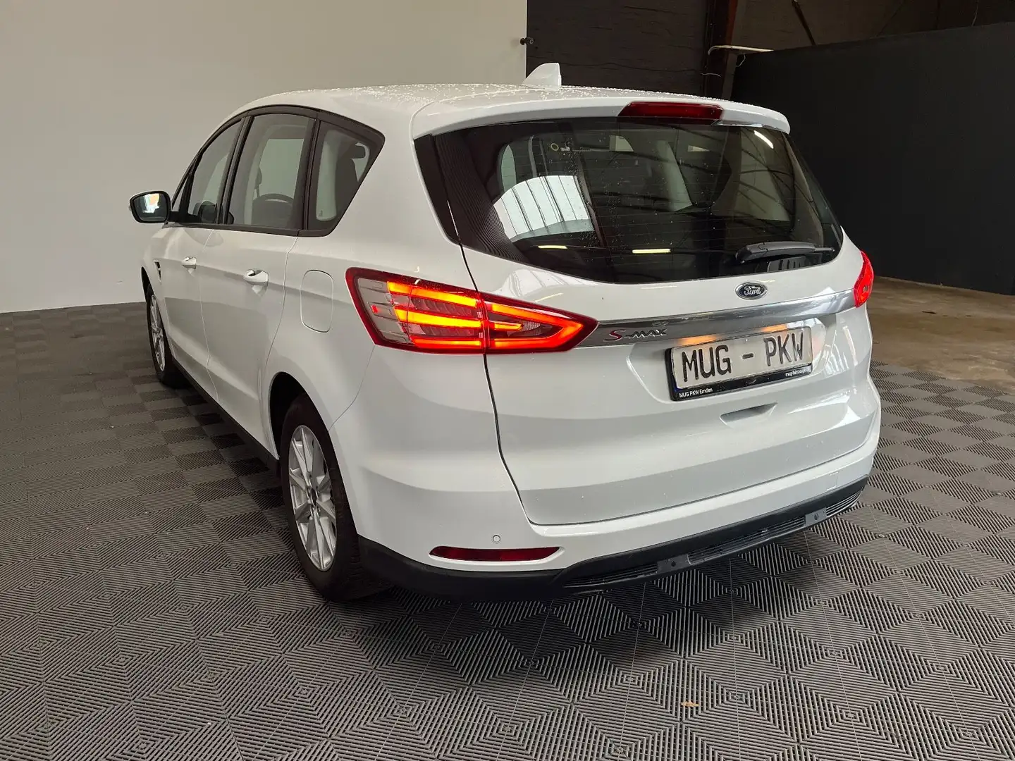 Ford S-Max Trend *AHK-PDC-Klima* Weiß - 2