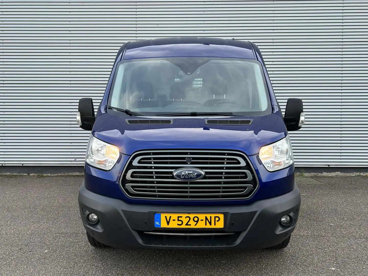 Ford Transit 350 2.0 TDCI L2H2 Trend / Navi / Cruise / Camera / Blauw - 2