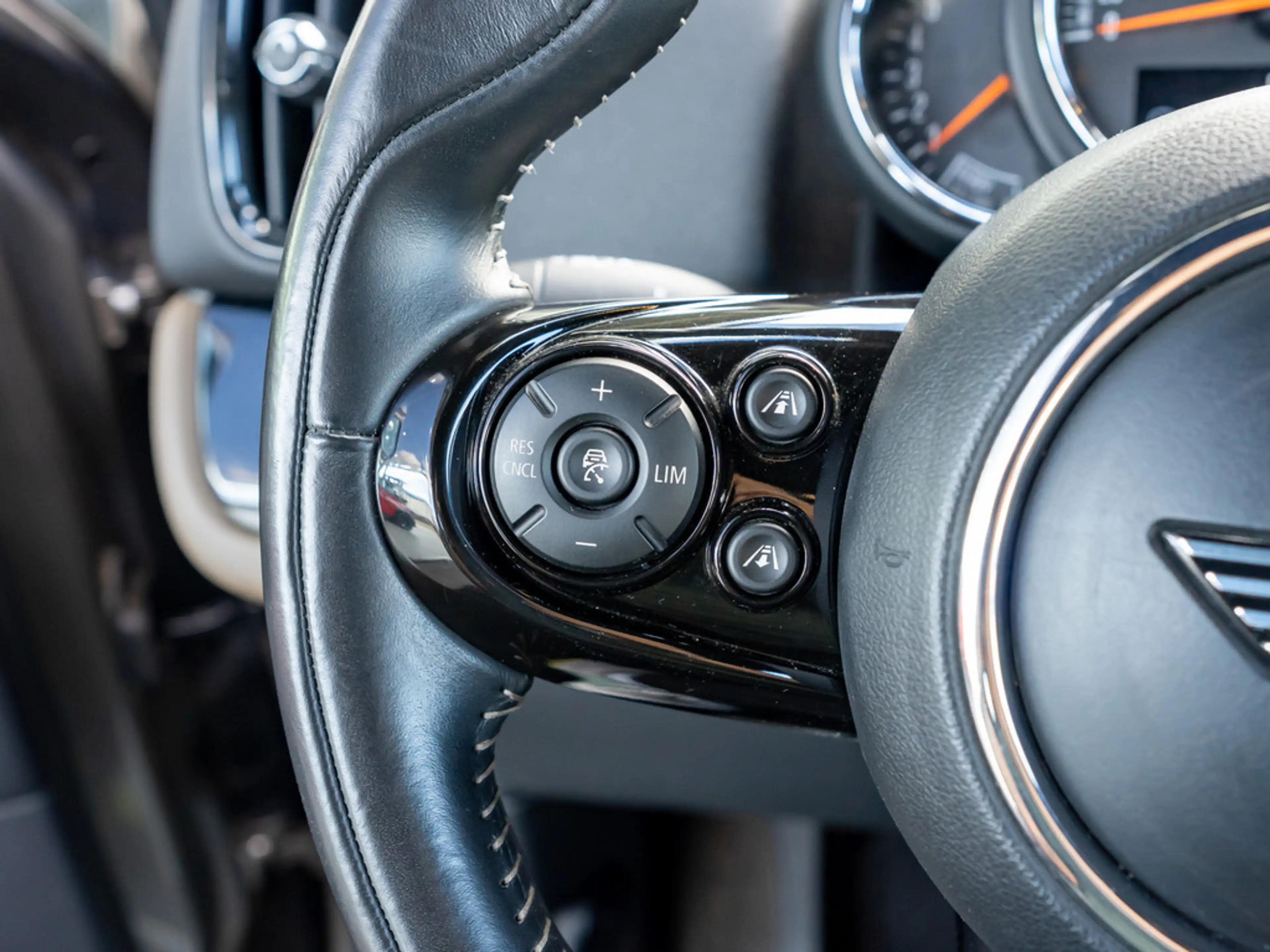 MINI Cooper S Countryman — photo 15