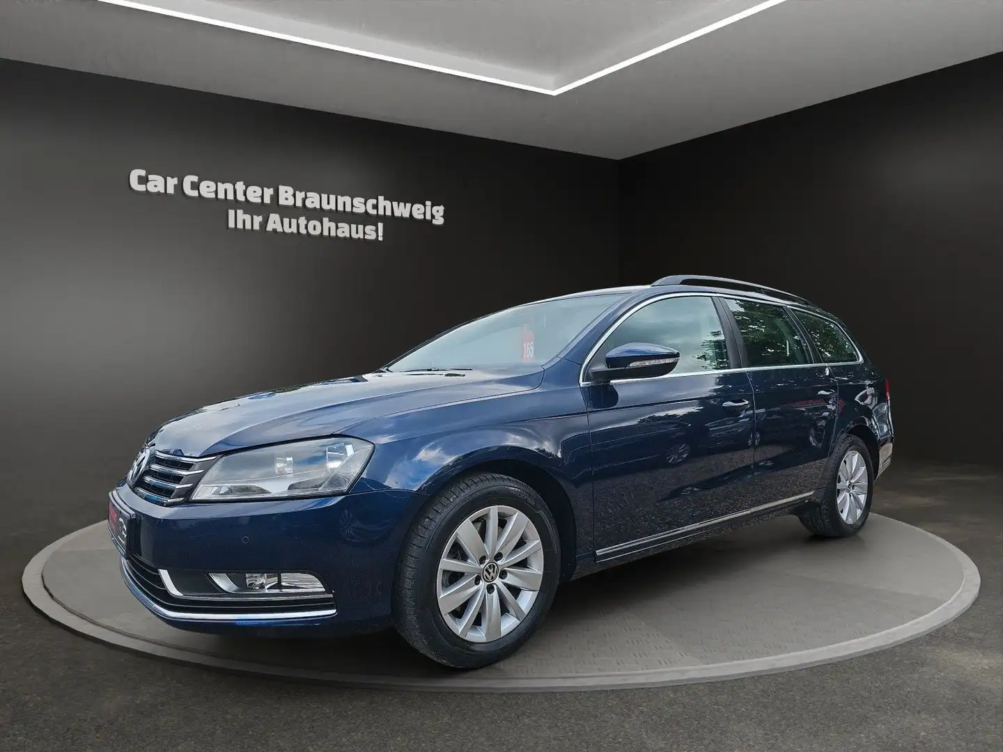 Volkswagen Passat Variant 2.0 TDI Temp+PDC+1~Hand Чорний - 1