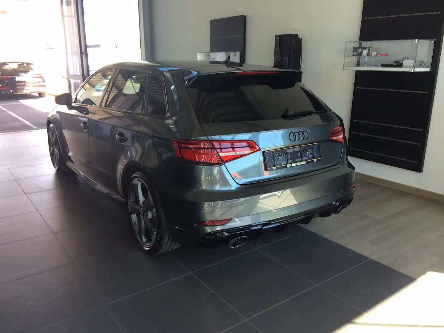 Audi RS3 RS3 Sportback S tronic Gris - 2