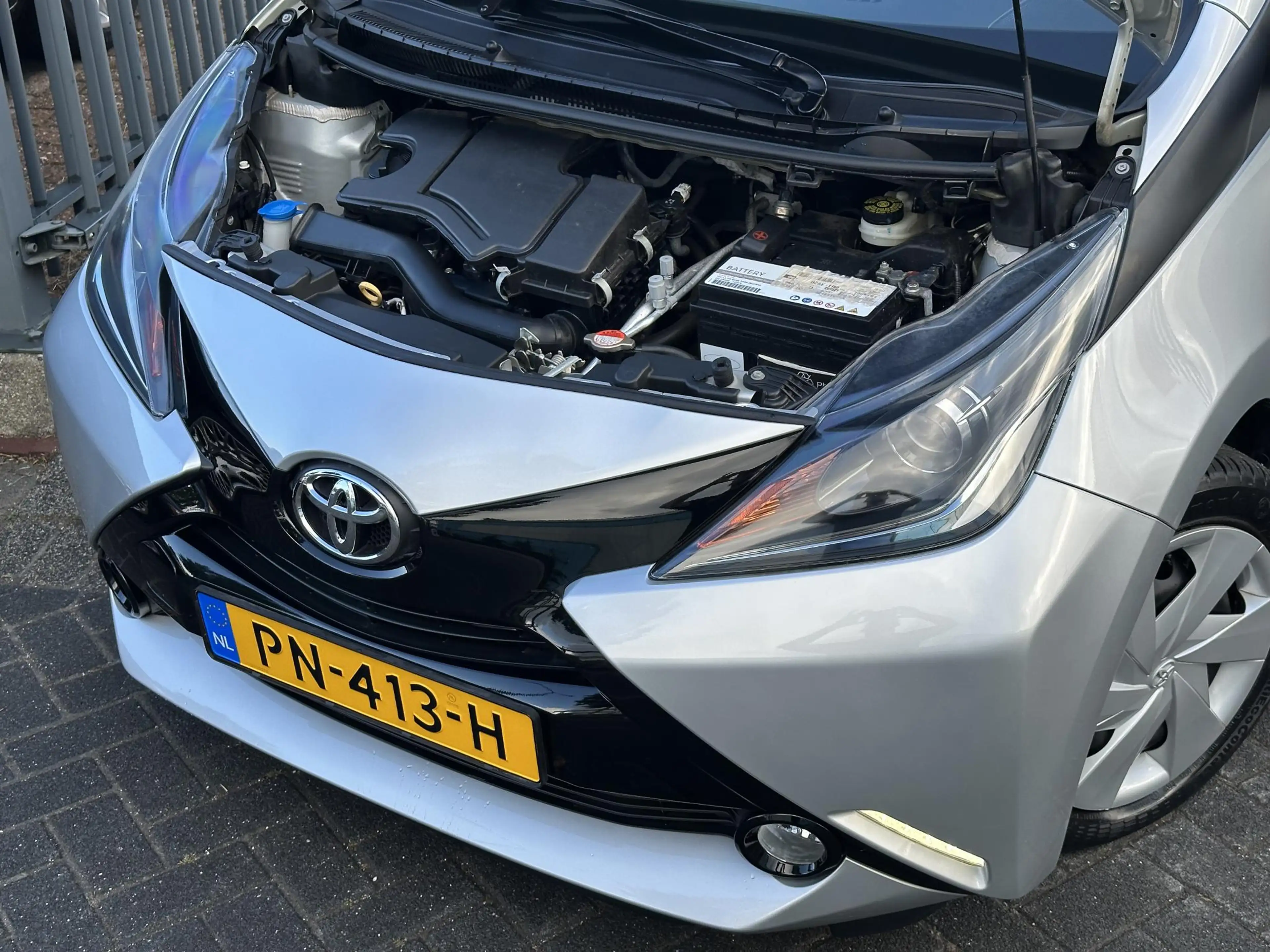 Toyota Aygo 1.0 VVT-i x-play UNIEK!9000KM/1EIGENAAR/NAVI/CAMER — photo 15