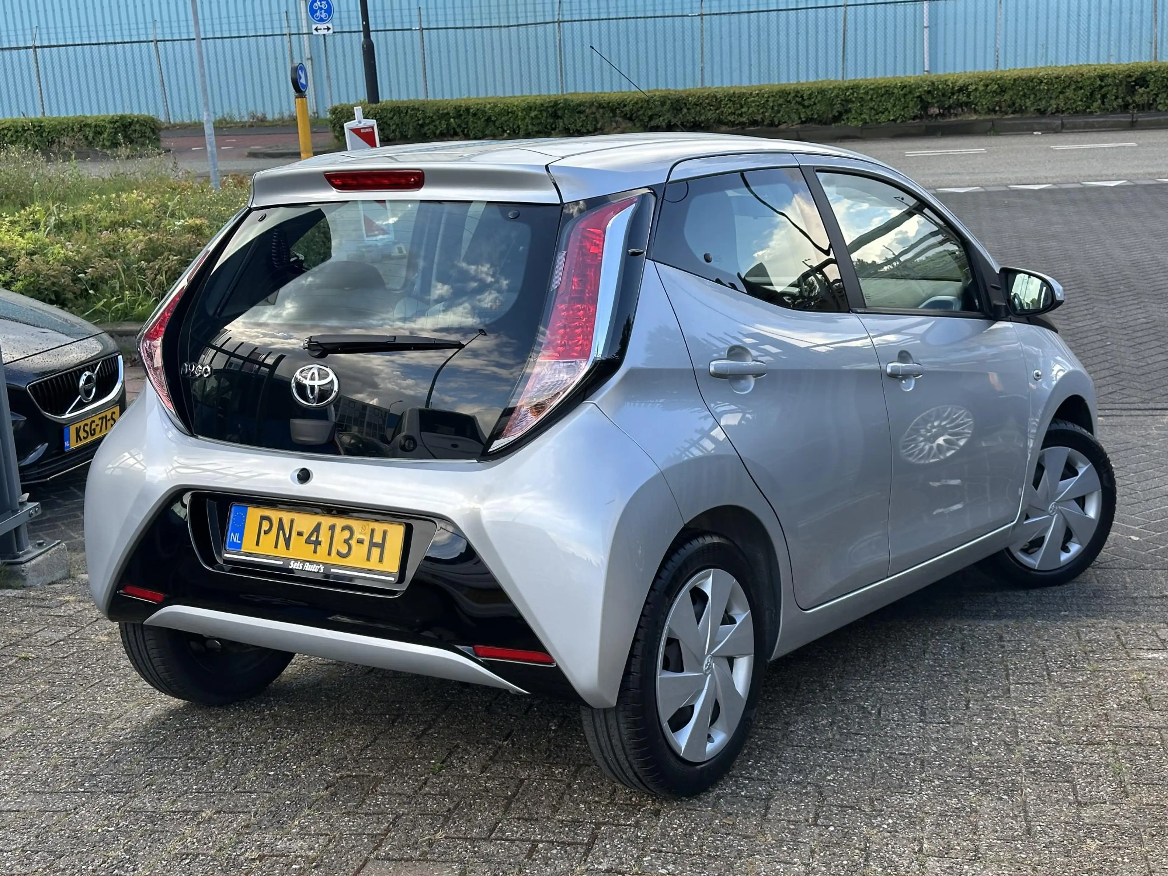 Toyota Aygo 1.0 VVT-i x-play UNIEK!9000KM/1EIGENAAR/NAVI/CAMER — photo 9