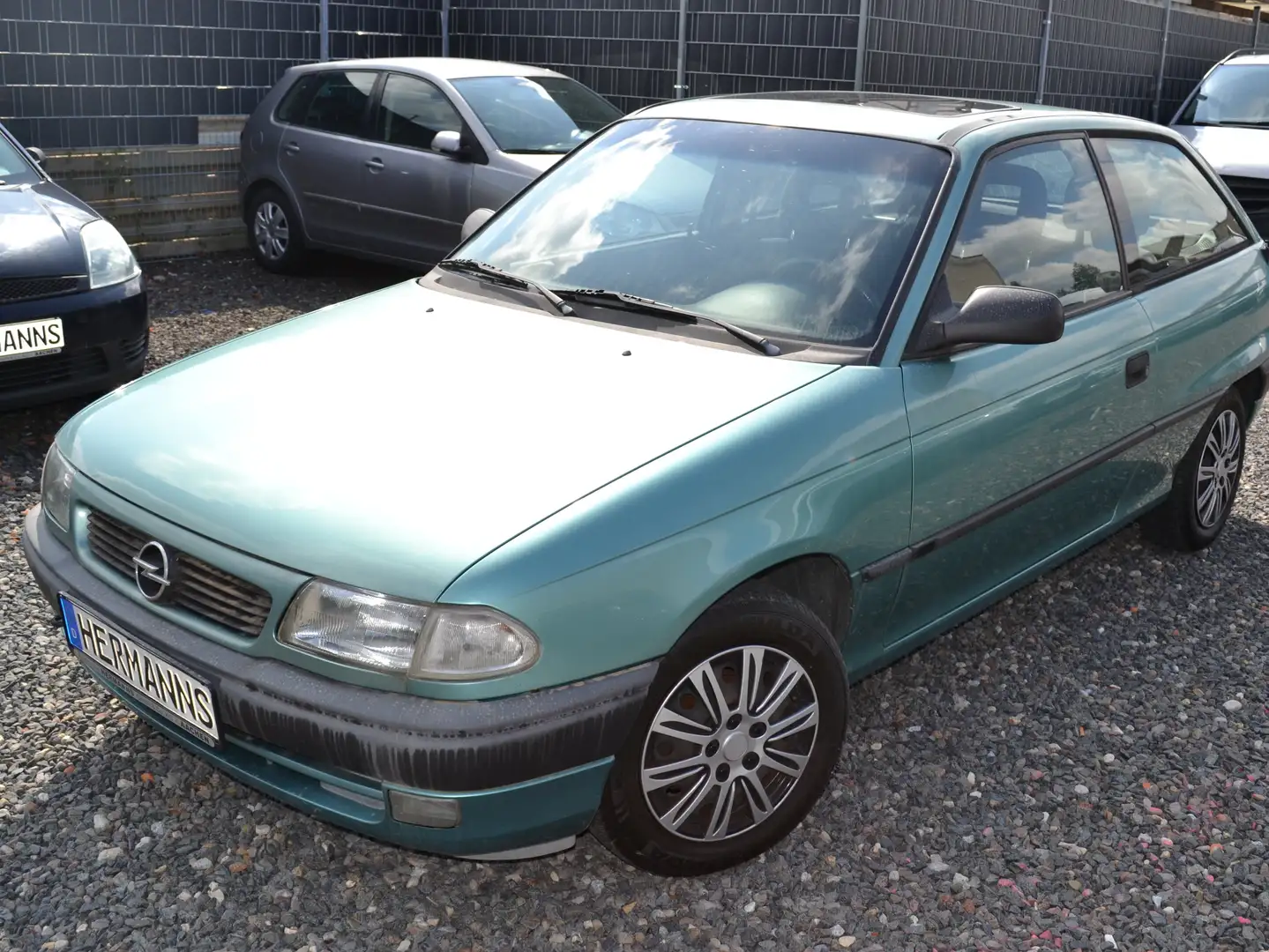 Opel Astra GLS *2.HAND / AUTOMATIK / ALLWETTERREIFEN* Verde - 1