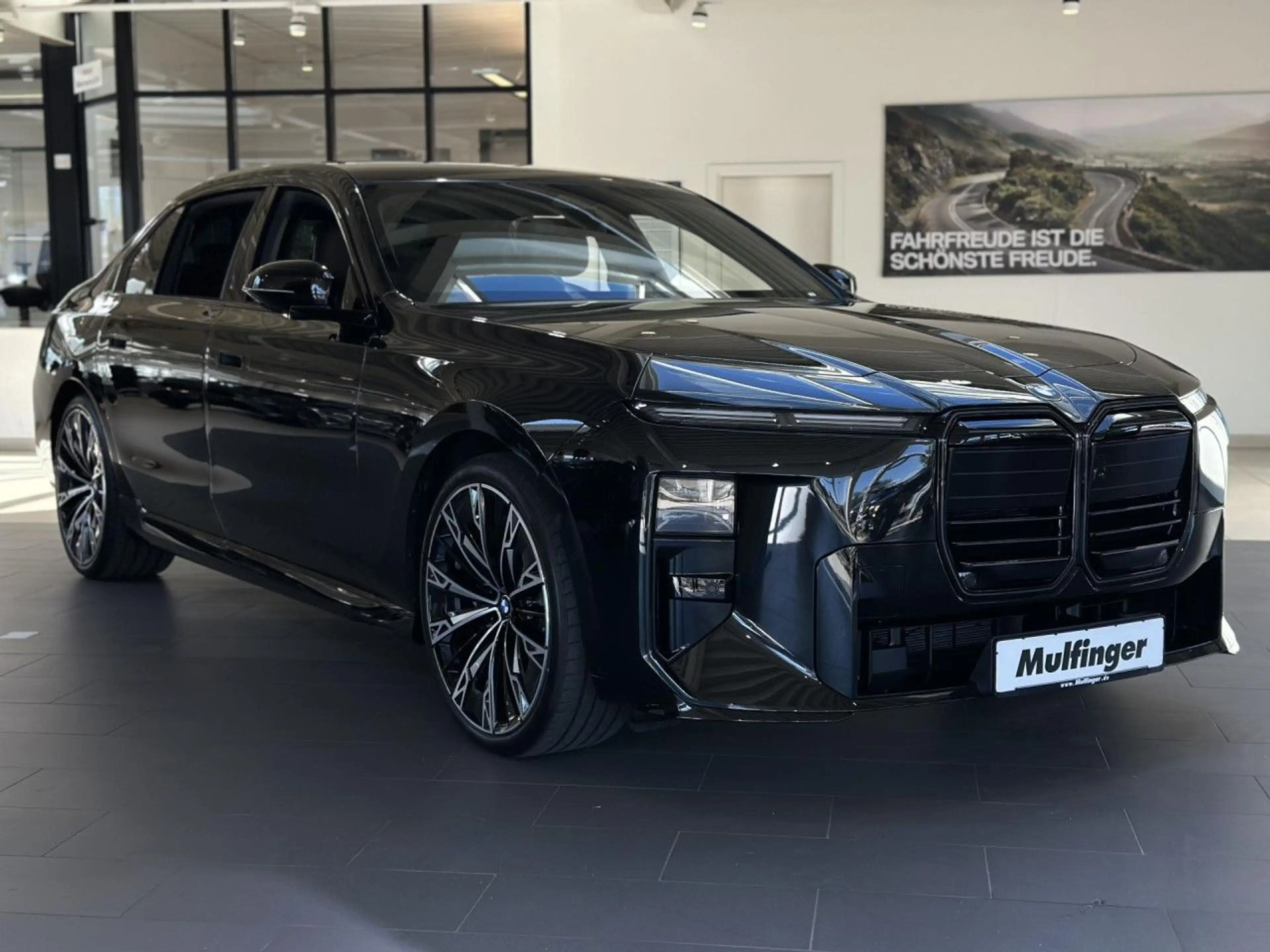 BMW 740 xDrive M Sport Pro Massage Integral Sitzbel. — photo 2