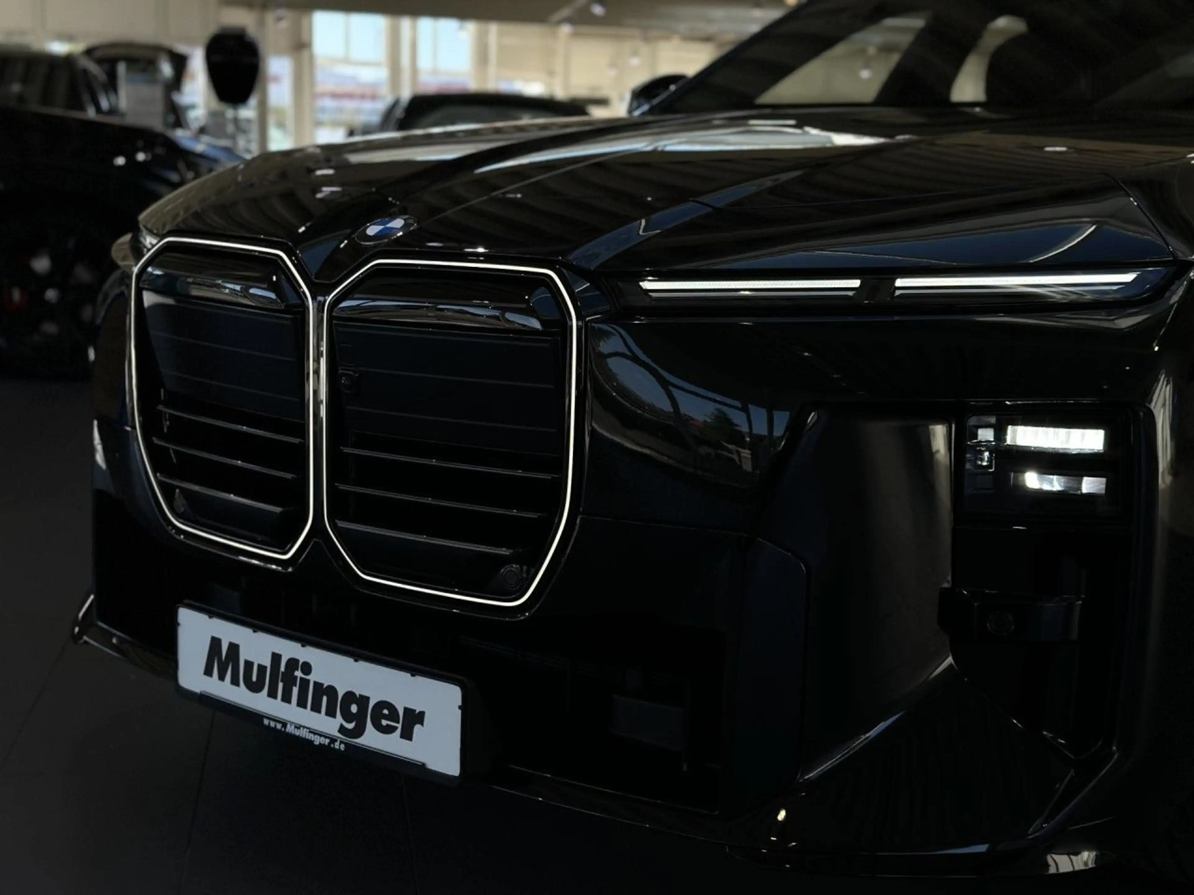 BMW 740 xDrive M Sport Pro Massage Integral Sitzbel. — photo 10