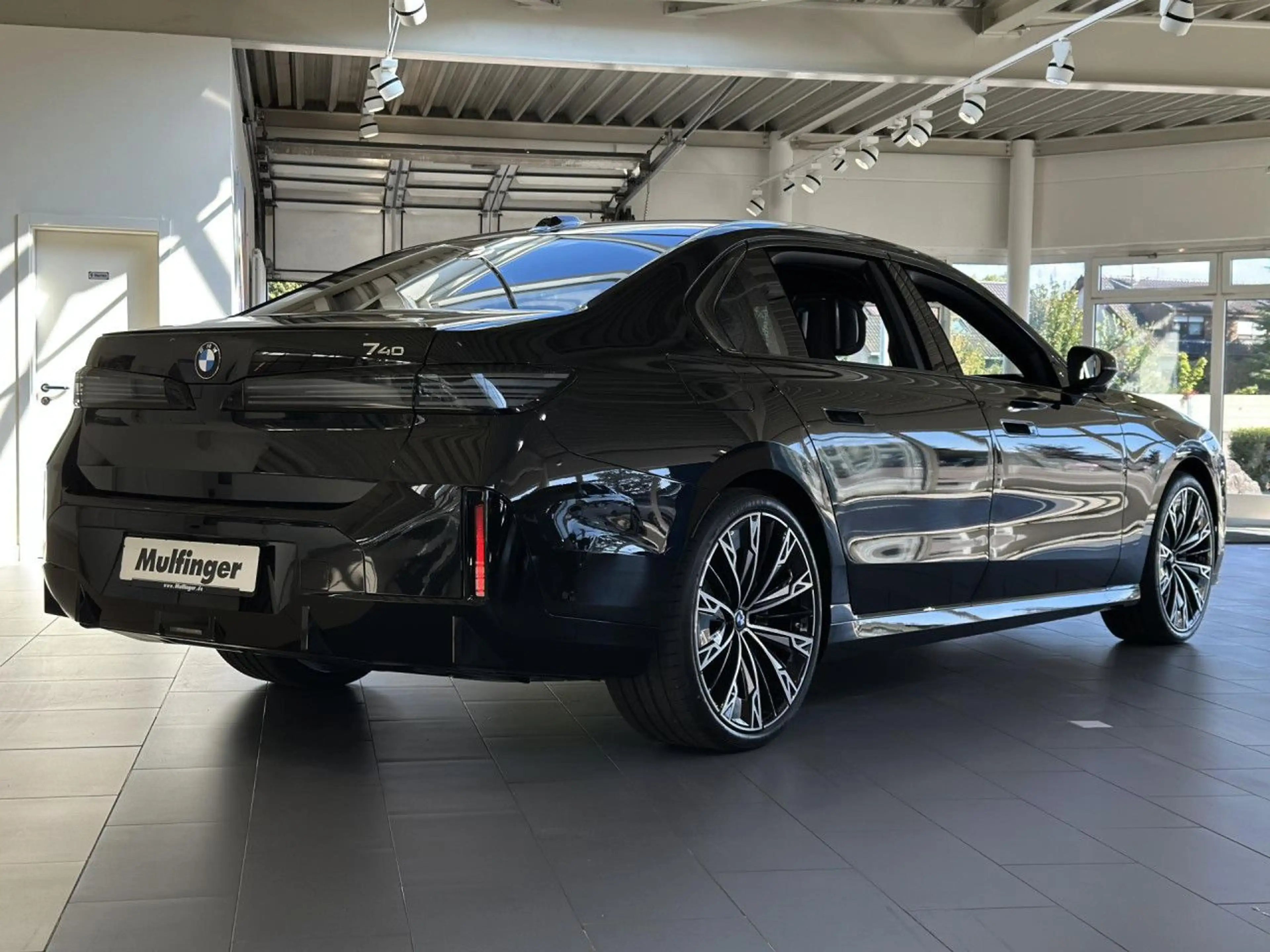 BMW 740 xDrive M Sport Pro Massage Integral Sitzbel. — photo 4