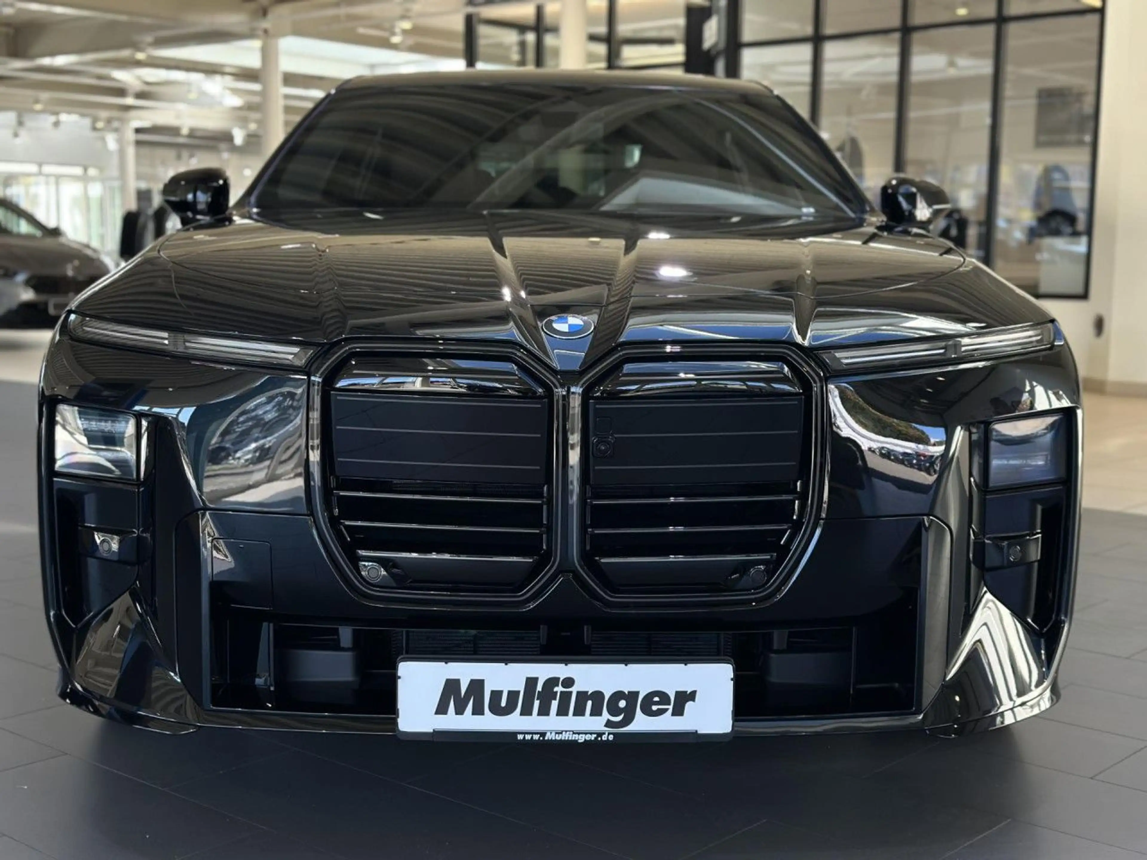 BMW 740 xDrive M Sport Pro Massage Integral Sitzbel. — photo 9