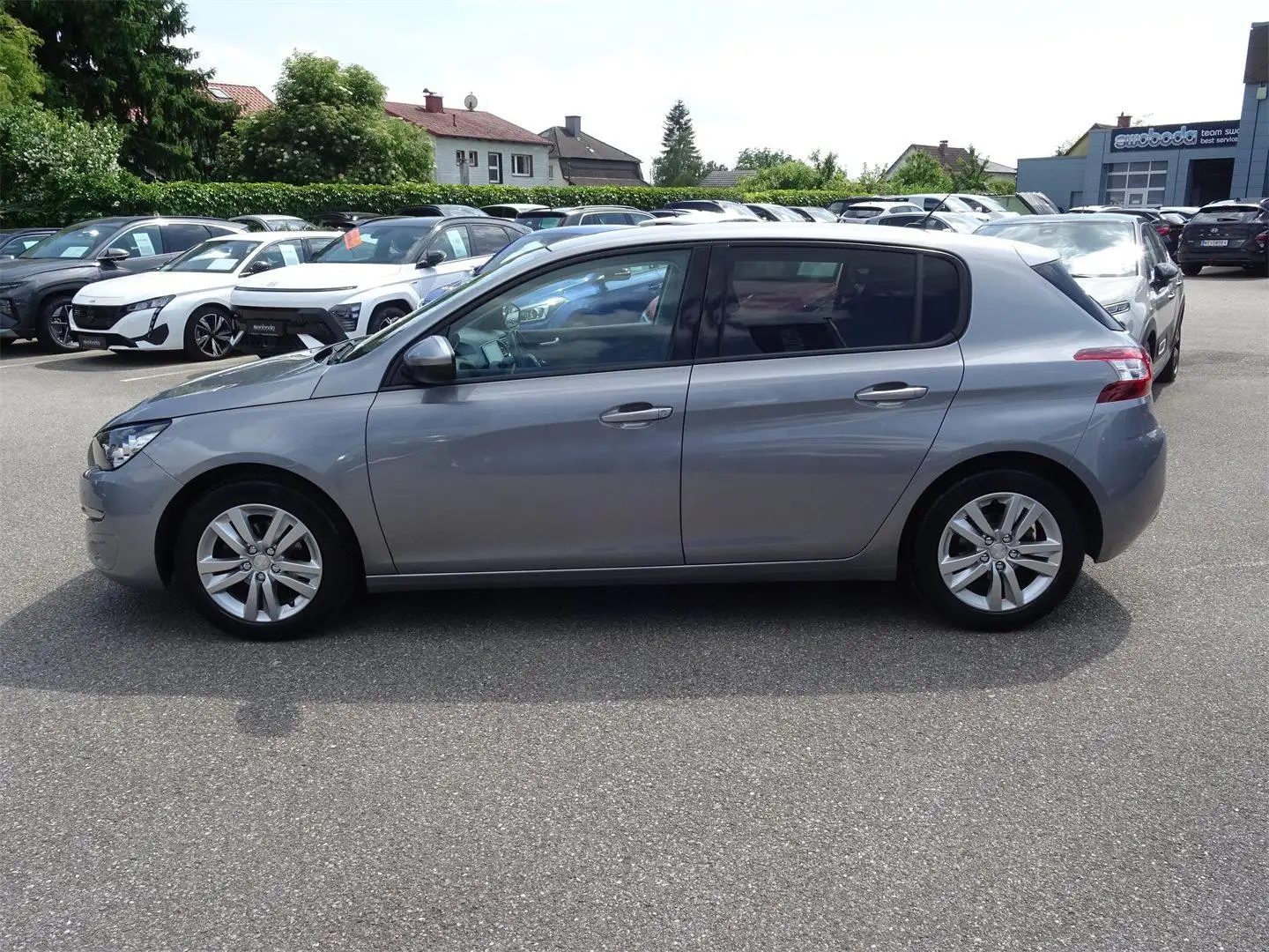 Peugeot 308 ACT BHDI 100 Grau - 2