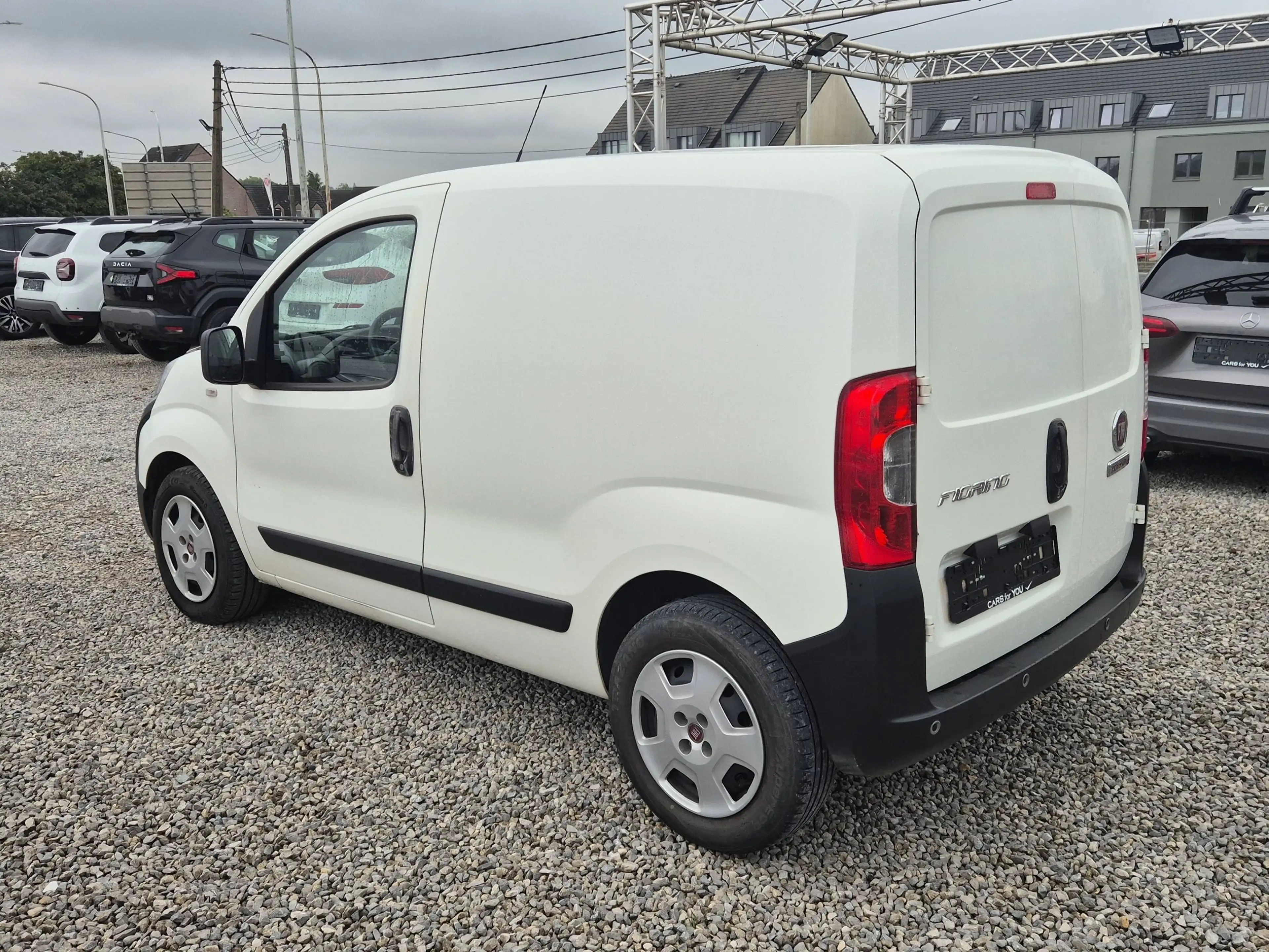 Fiat Fiorino FIORINO CARGO DIESEL - Fiorino 1.3 Multijet SX Ecojet (EU6d) — photo 3