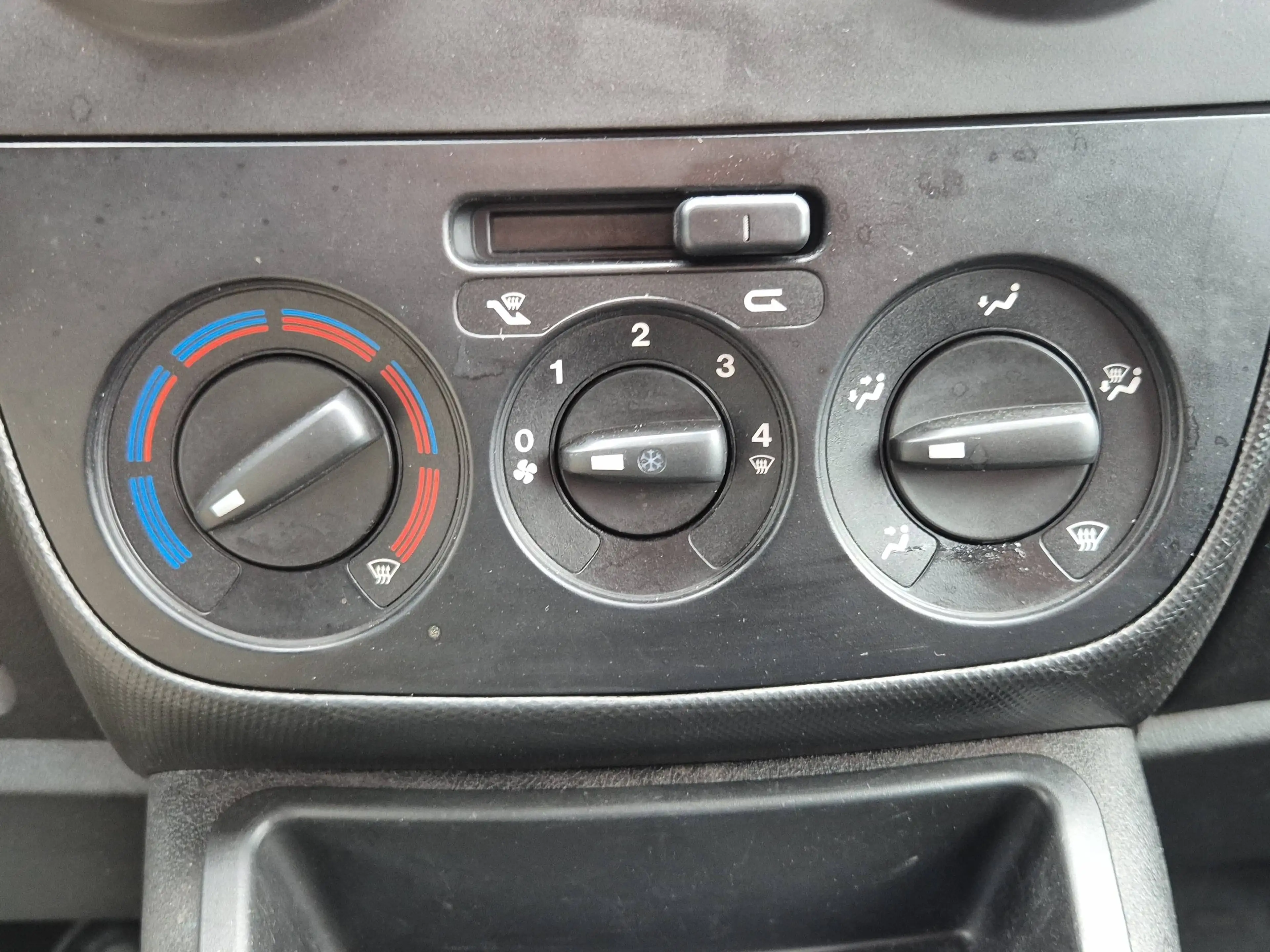 Fiat Fiorino FIORINO CARGO DIESEL - Fiorino 1.3 Multijet SX Ecojet (EU6d) — photo 13