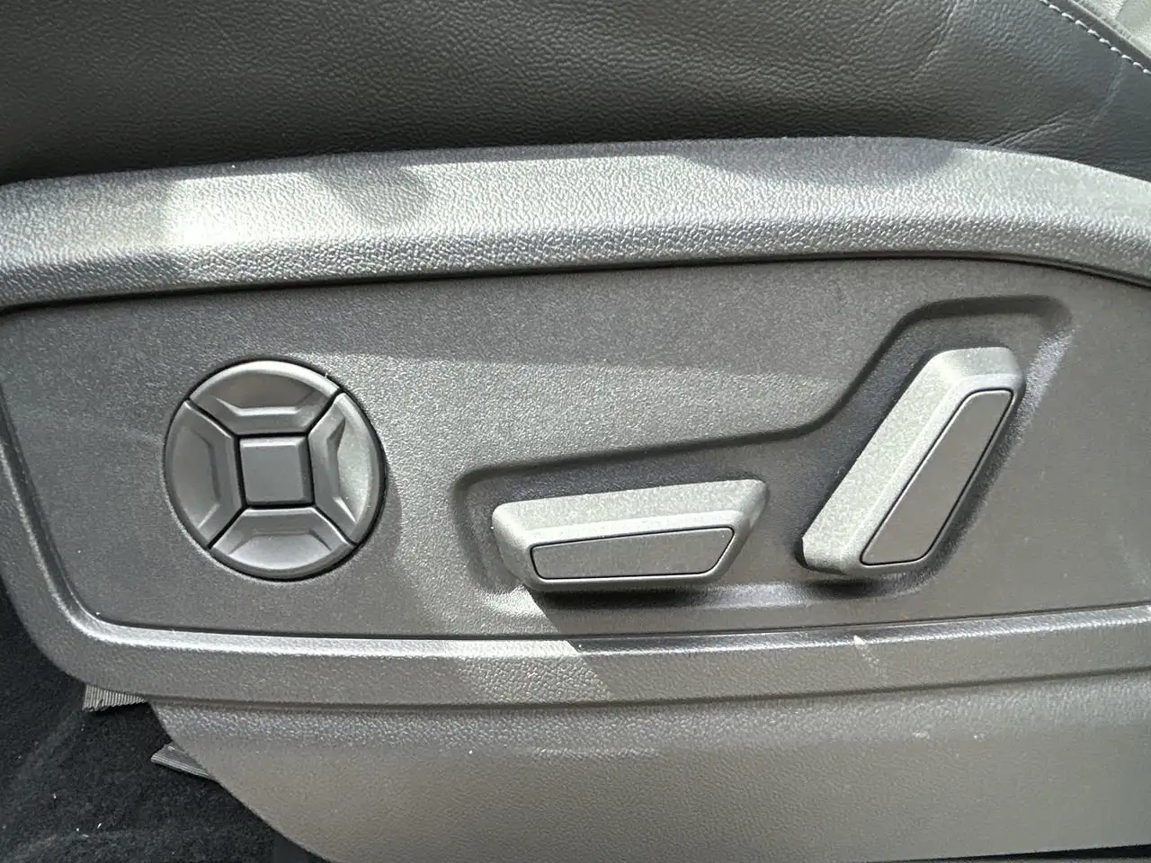 Audi Q5 снимка Audi Q5