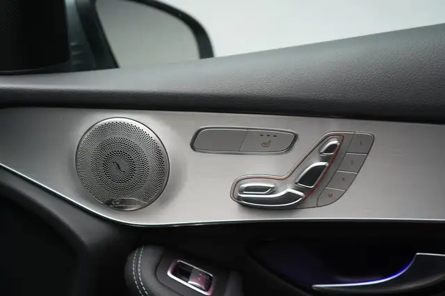 Mercedes-Benz GLC view 10